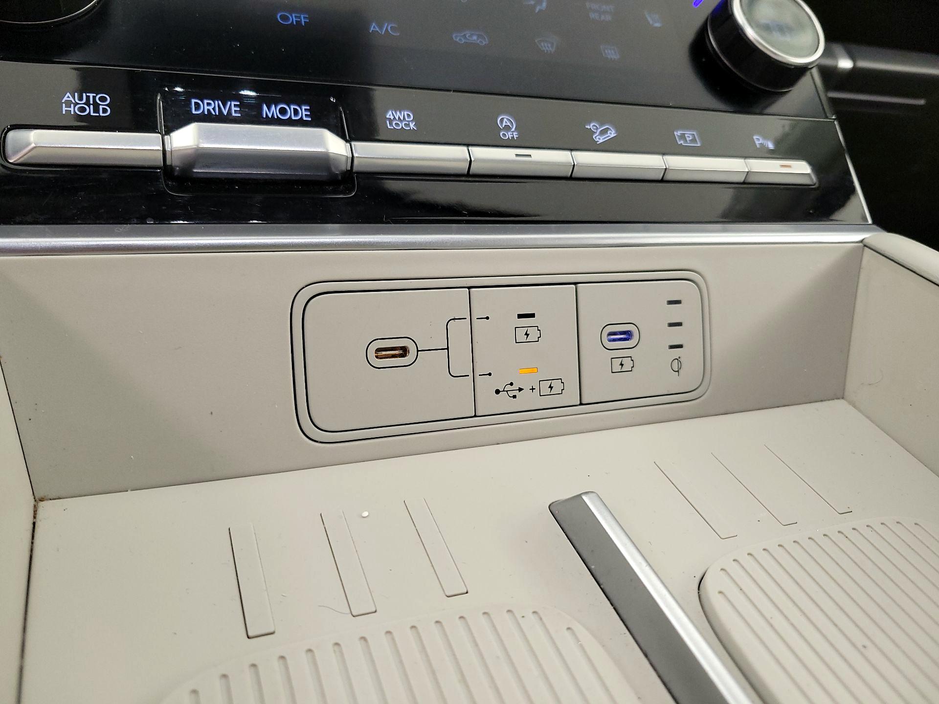 Thumbnail: 2024 Hyundai Santa Fe - 18