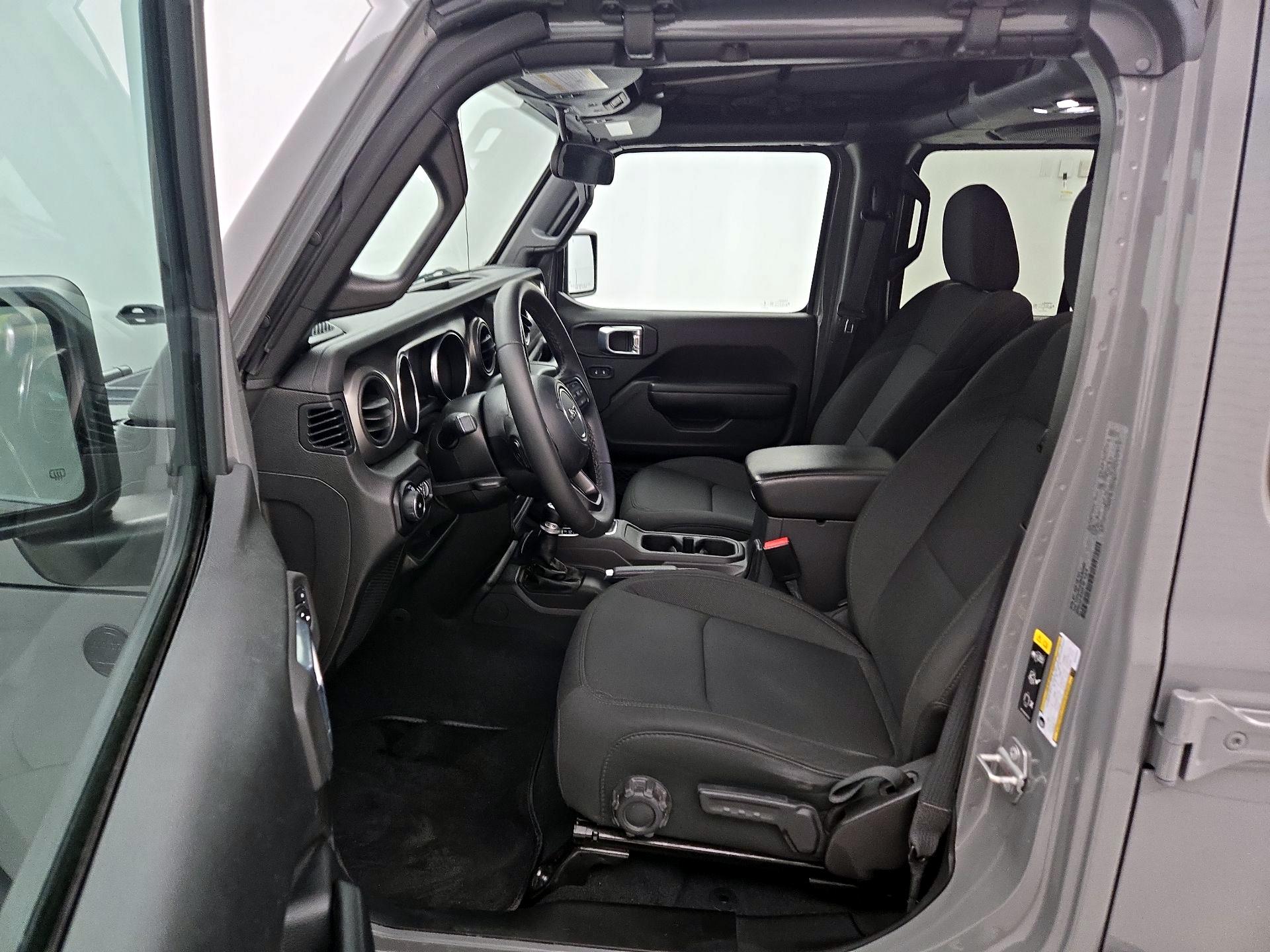 Thumbnail: 2021 Jeep Wrangler - 11