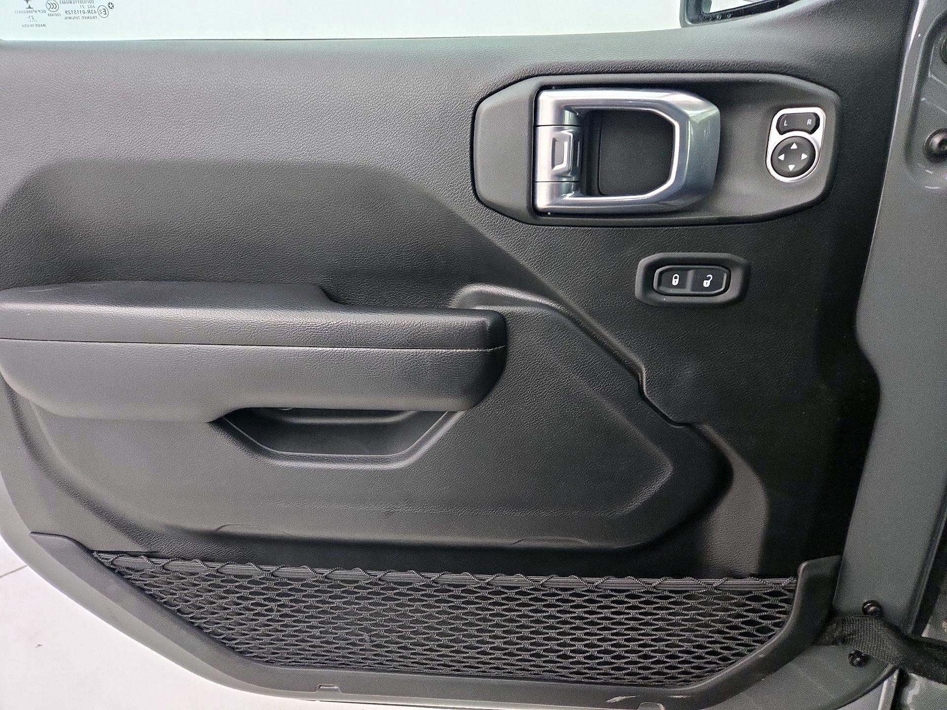 Thumbnail: 2021 Jeep Wrangler - 12