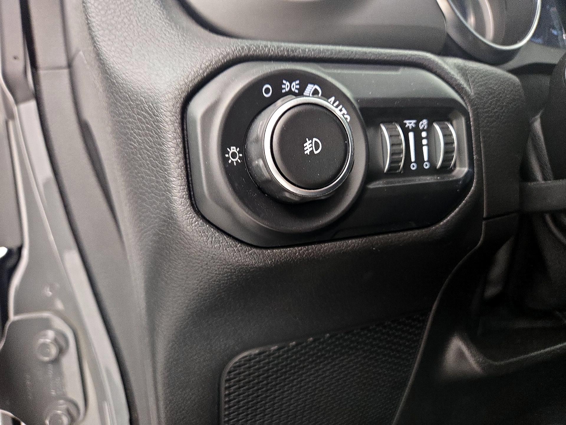 Thumbnail: 2021 Jeep Wrangler - 13