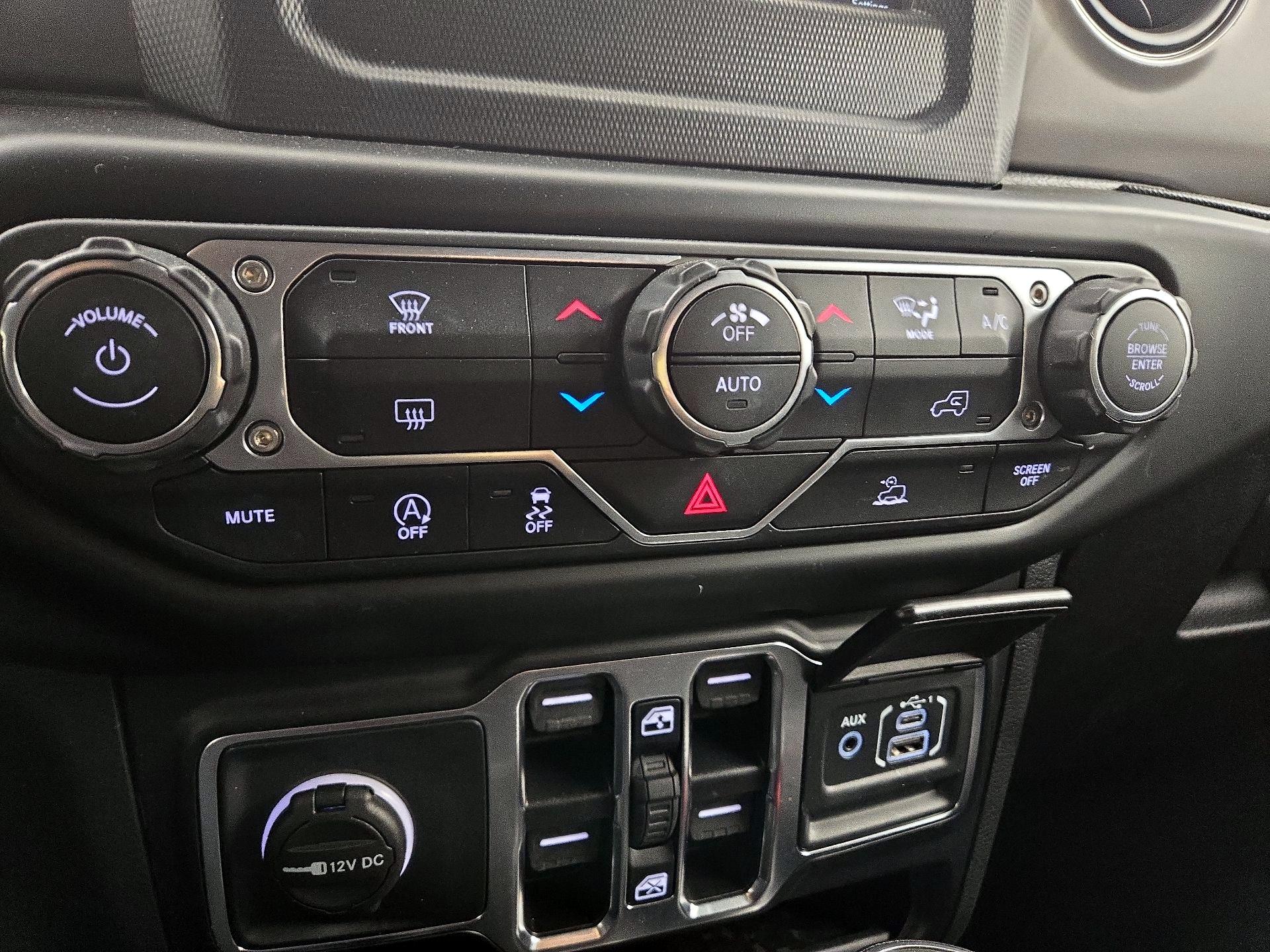 Thumbnail: 2021 Jeep Wrangler - 16