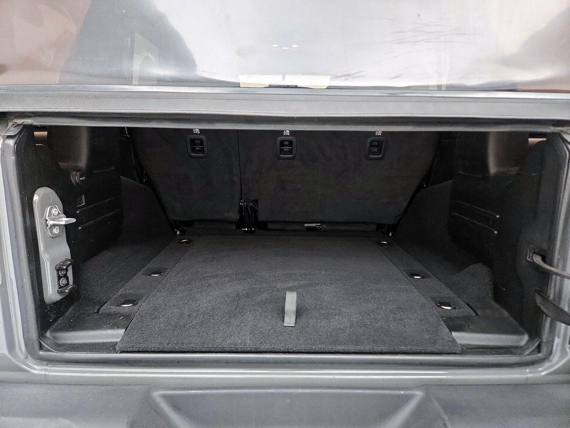 Thumbnail: 2021 Jeep Wrangler - 20