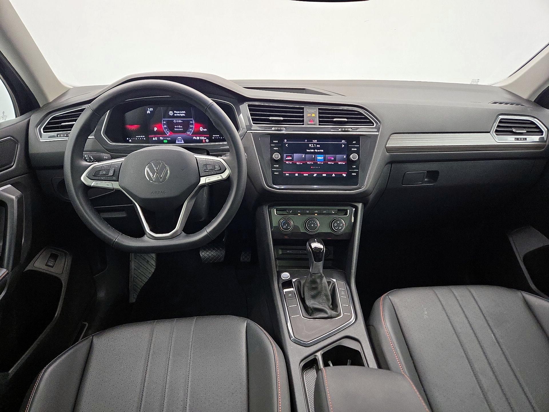 Thumbnail: 2024 Volkswagen Tiguan - 9