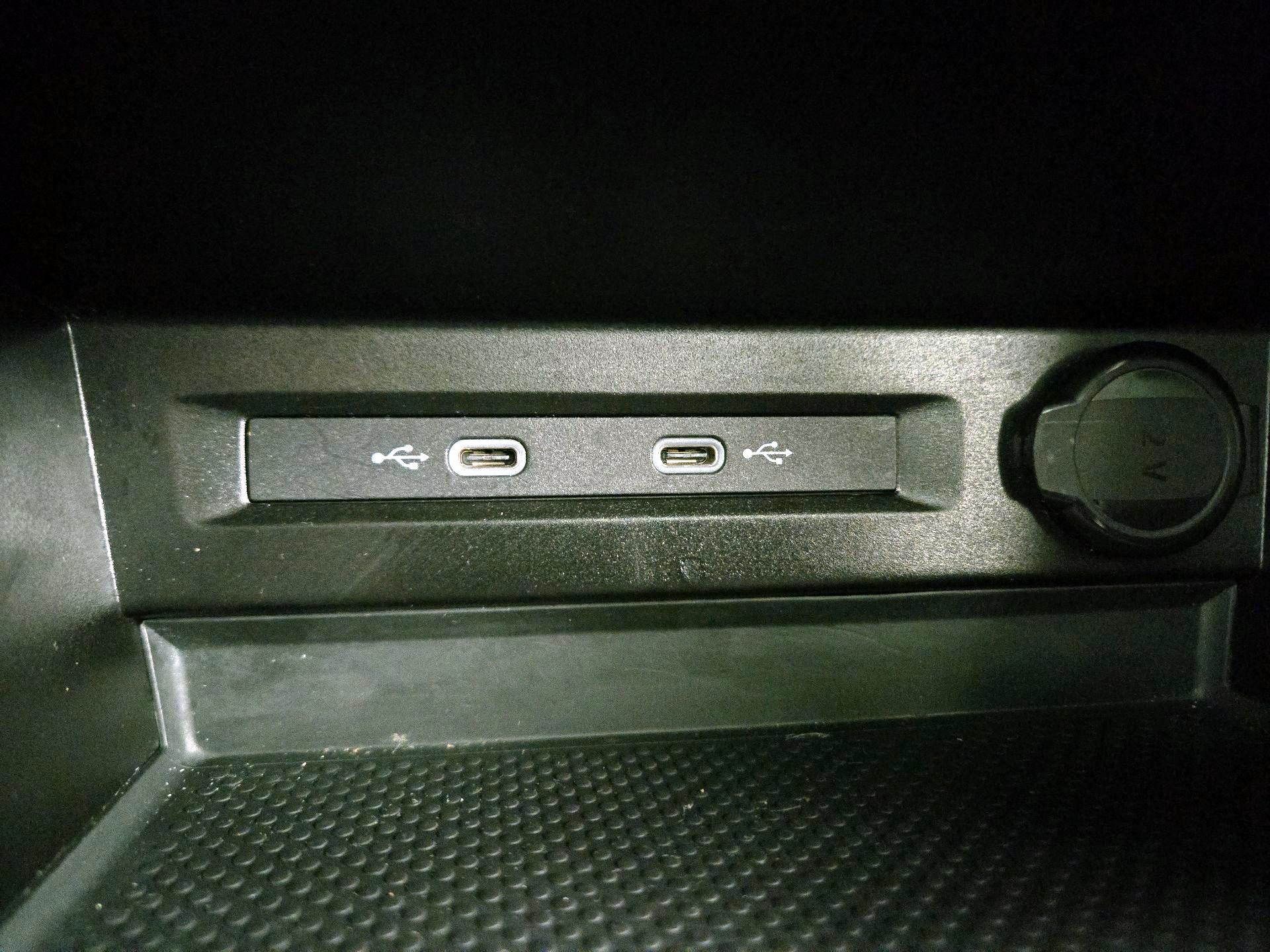 Thumbnail: 2024 Volkswagen Tiguan - 18