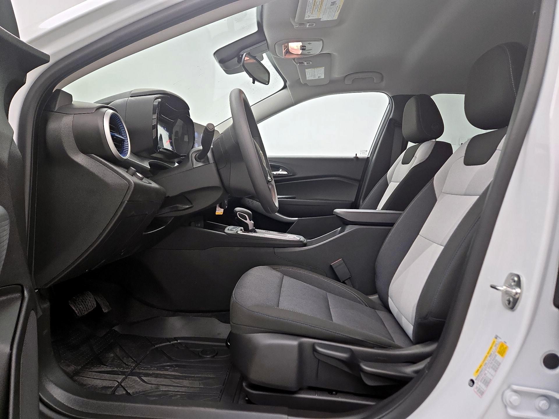 Thumbnail: 2025 Chevrolet Trax - 11