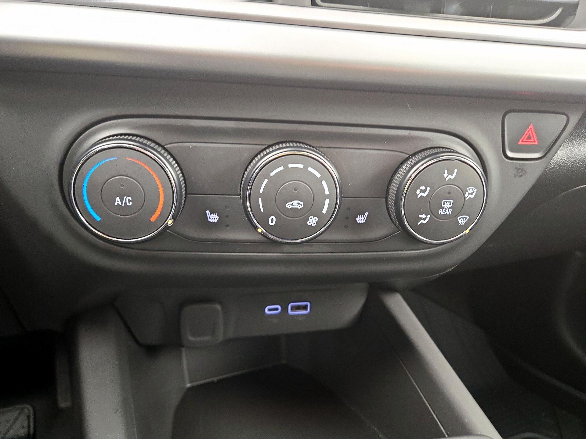 Thumbnail: 2025 Chevrolet Trax - 16