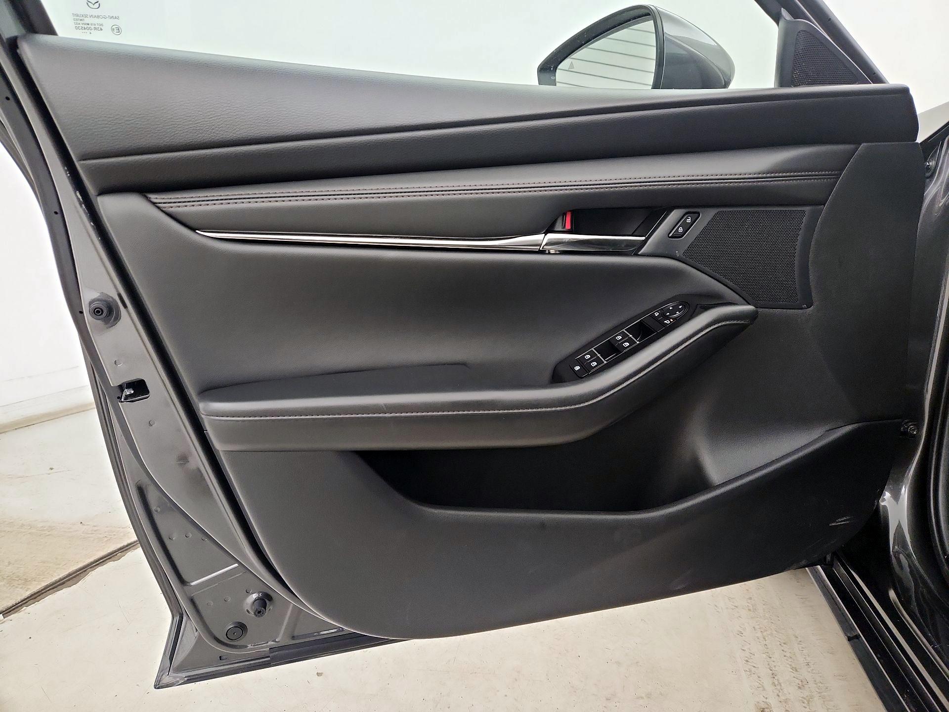 Thumbnail: 2025 Mazda Mazda3 - 12