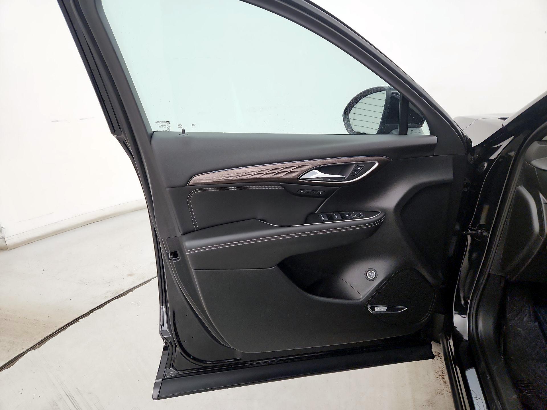 Thumbnail: 2023 Buick Envision - 12