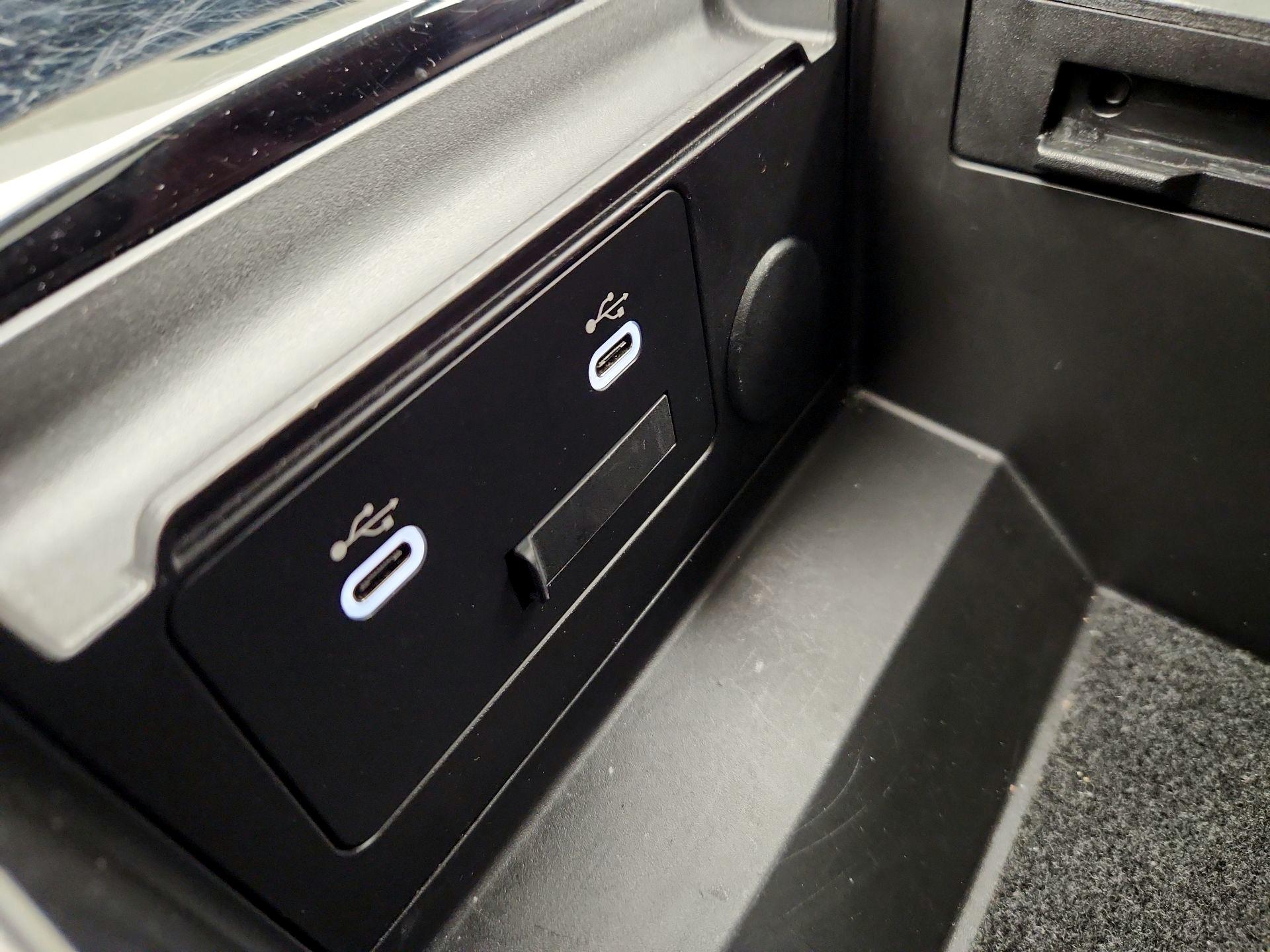 Thumbnail: 2025 Mazda Mazda3 - 18