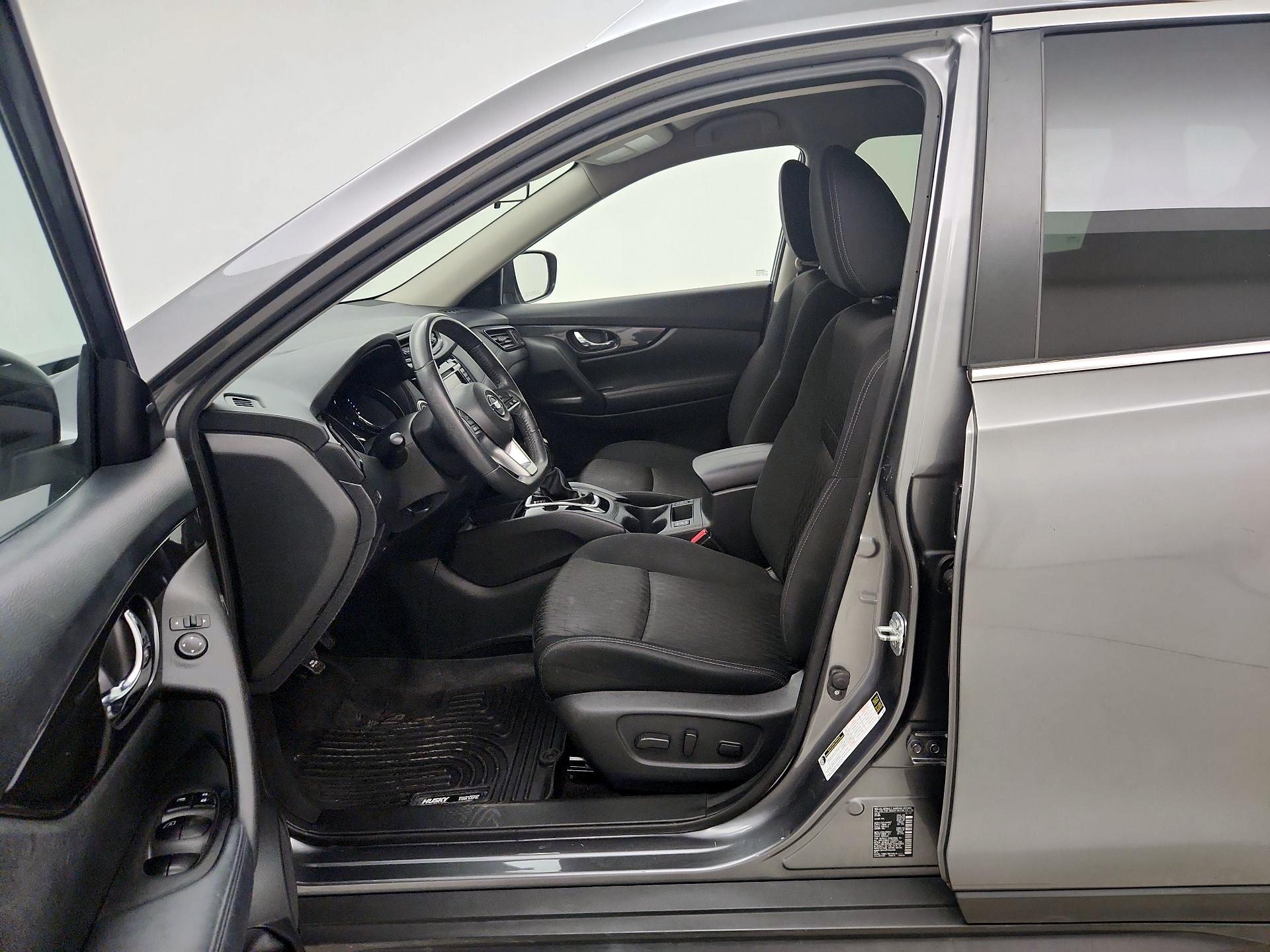 Thumbnail: 2018 Nissan Rogue - 11