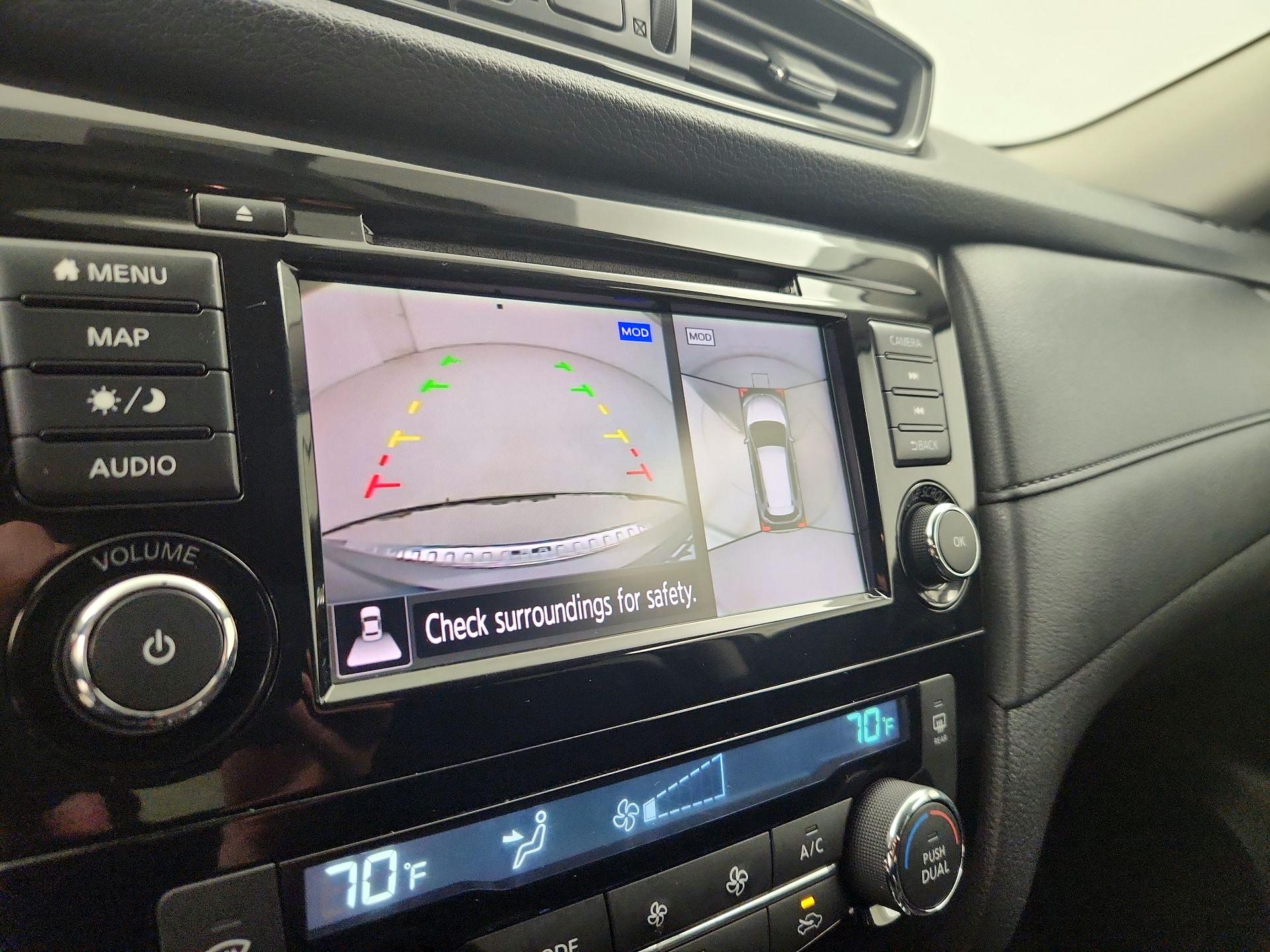 Thumbnail: 2018 Nissan Rogue - 15