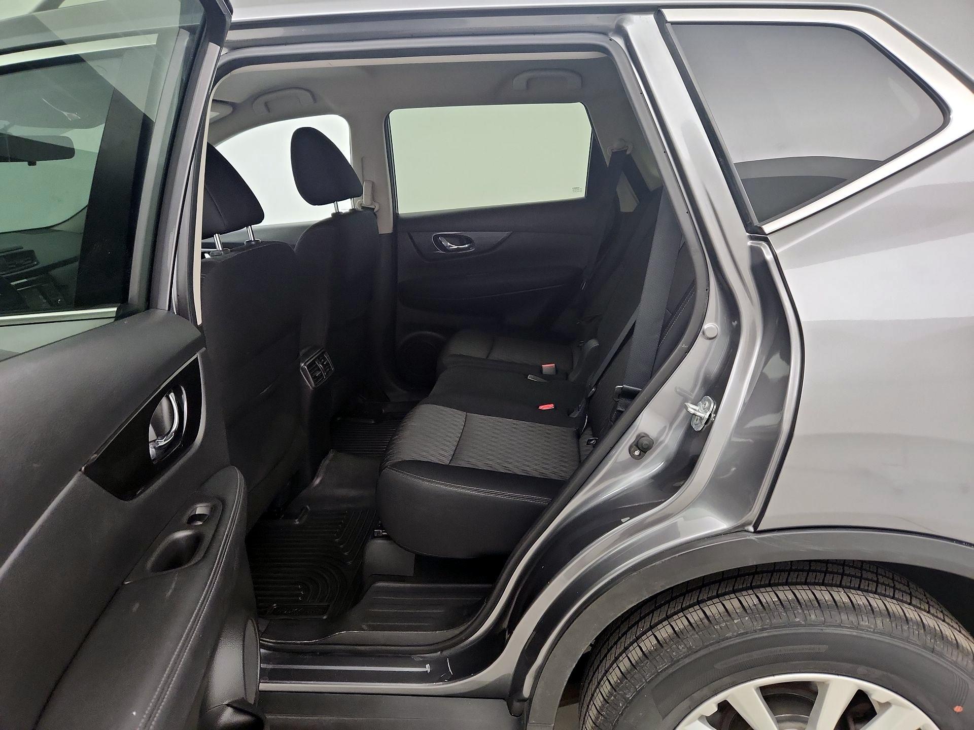 Thumbnail: 2018 Nissan Rogue - 20