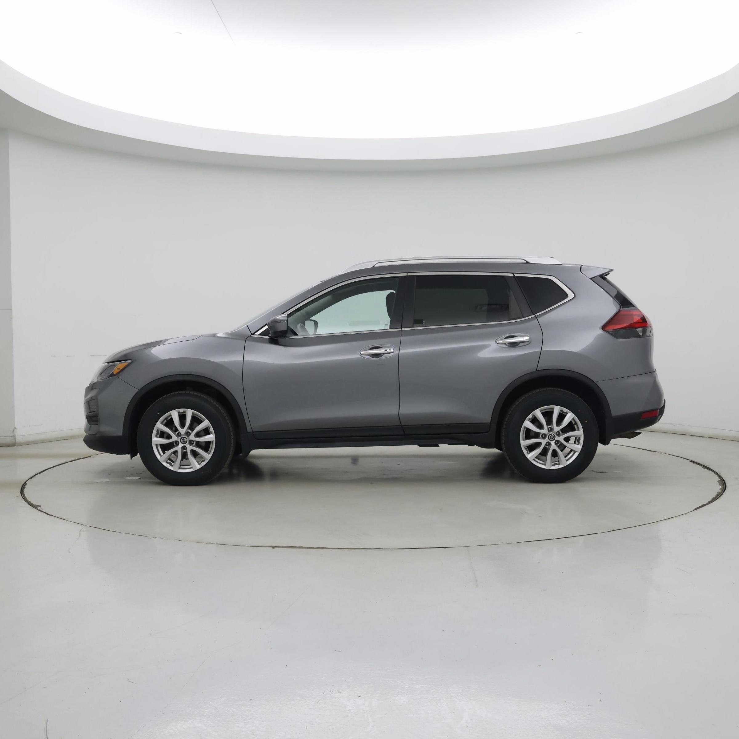 Thumbnail: 2018 Nissan Rogue - 3