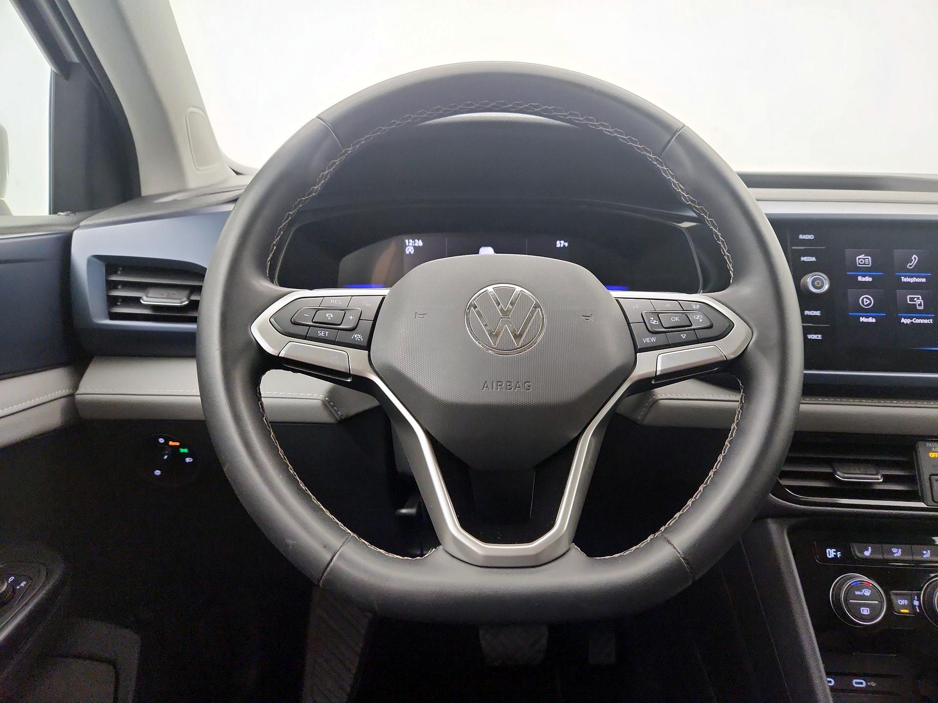 Thumbnail: 2024 Volkswagen Taos - 10