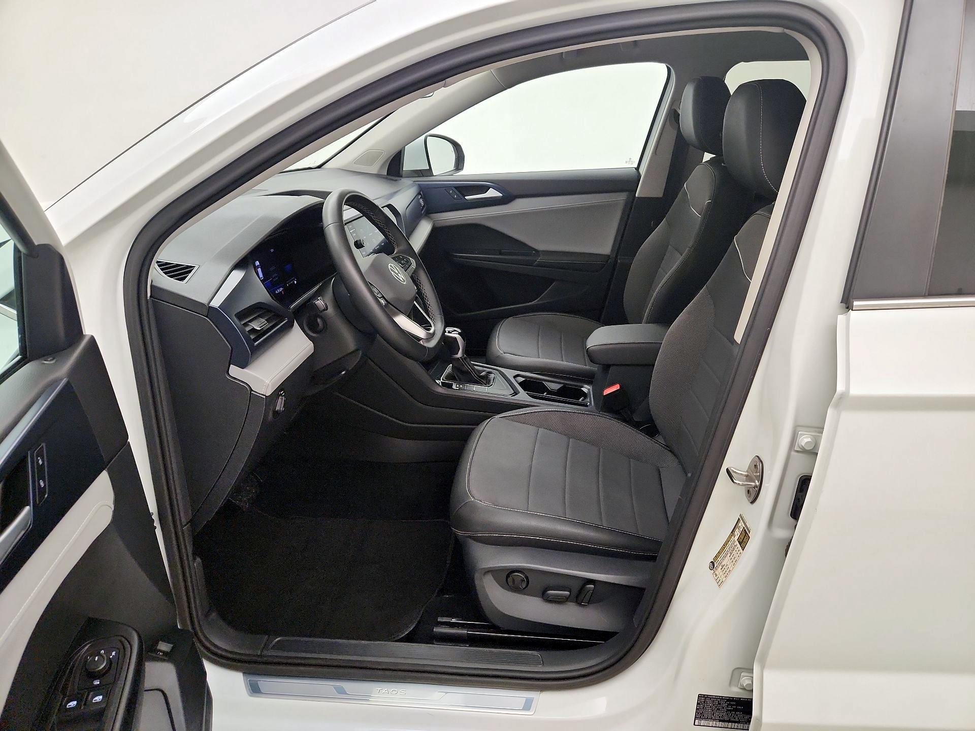 Thumbnail: 2024 Volkswagen Taos - 11