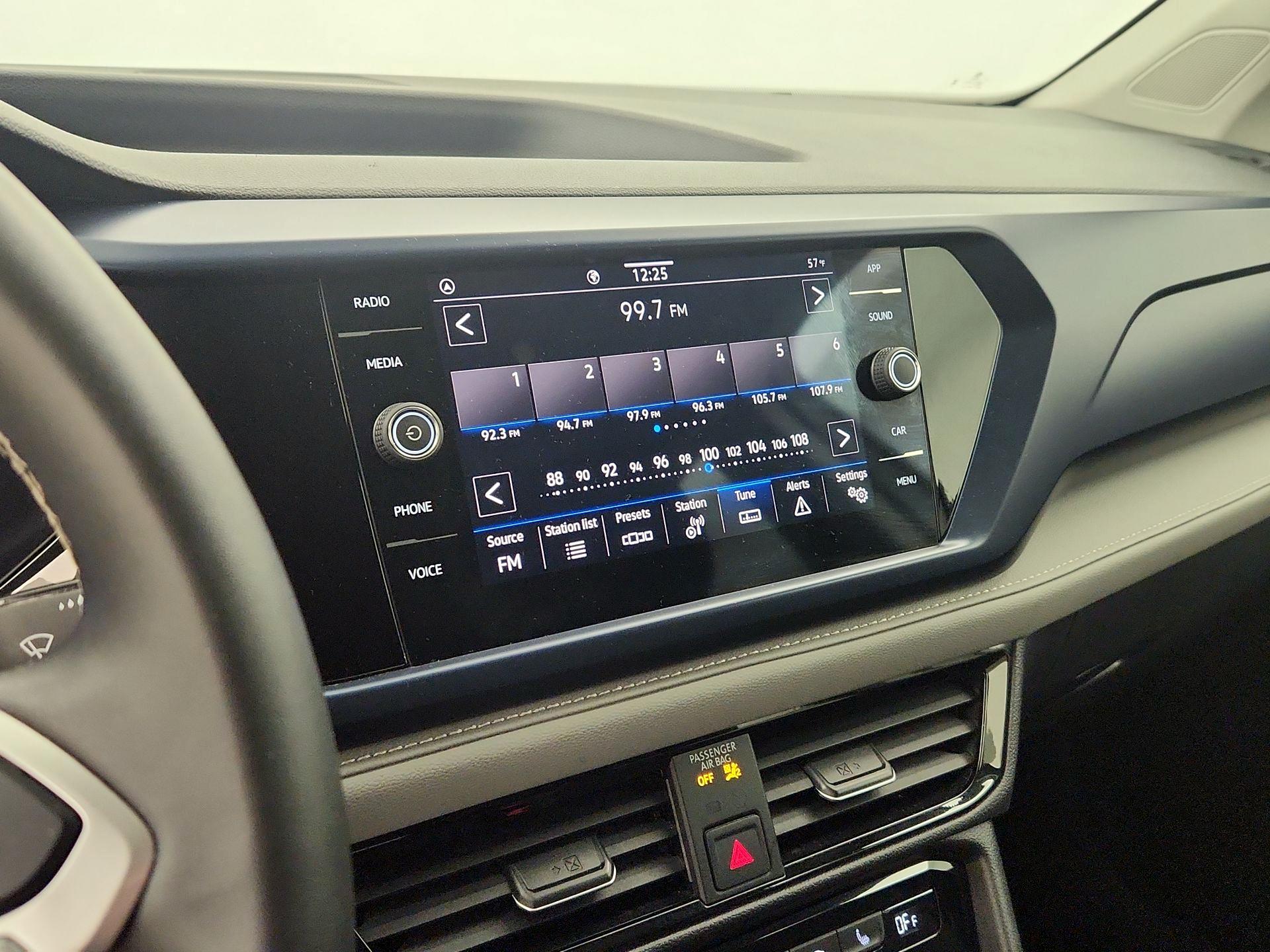 Thumbnail: 2024 Volkswagen Taos - 15