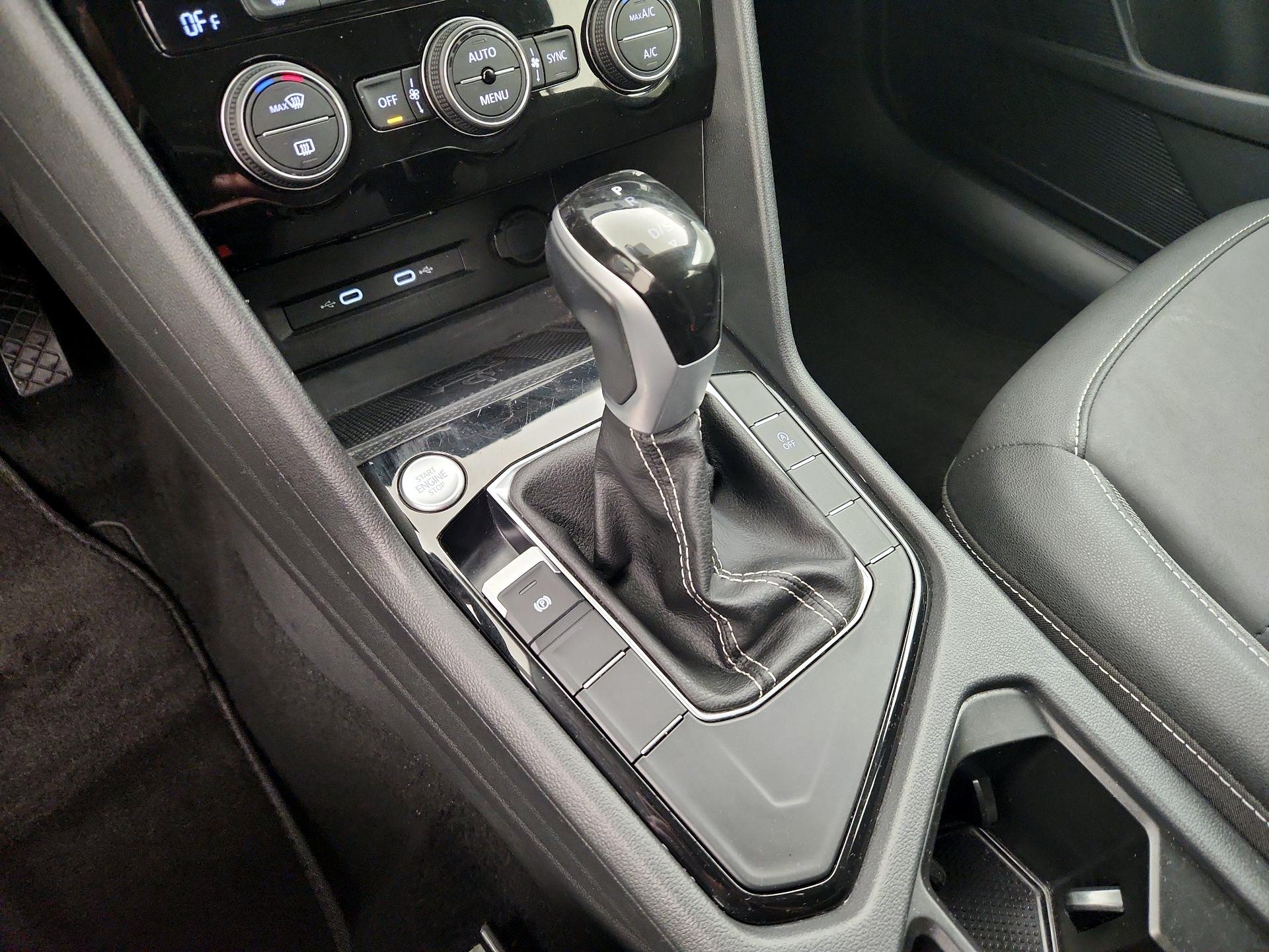 Thumbnail: 2024 Volkswagen Taos - 17