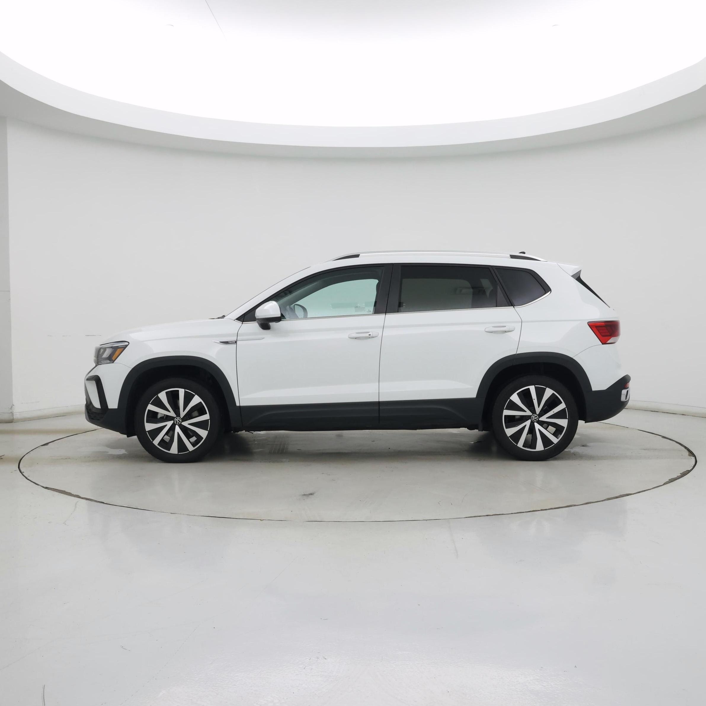 Thumbnail: 2024 Volkswagen Taos - 3