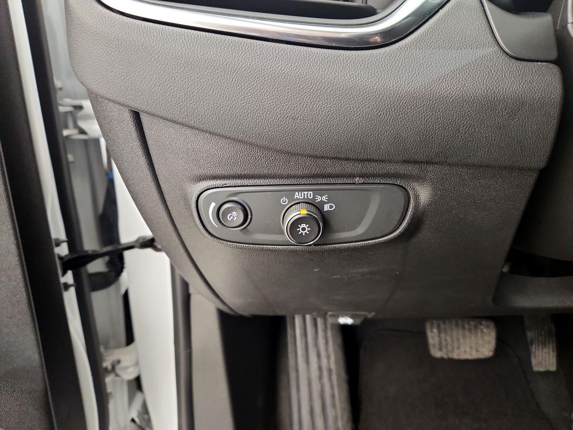 Thumbnail: 2024 Chevrolet Equinox - 13