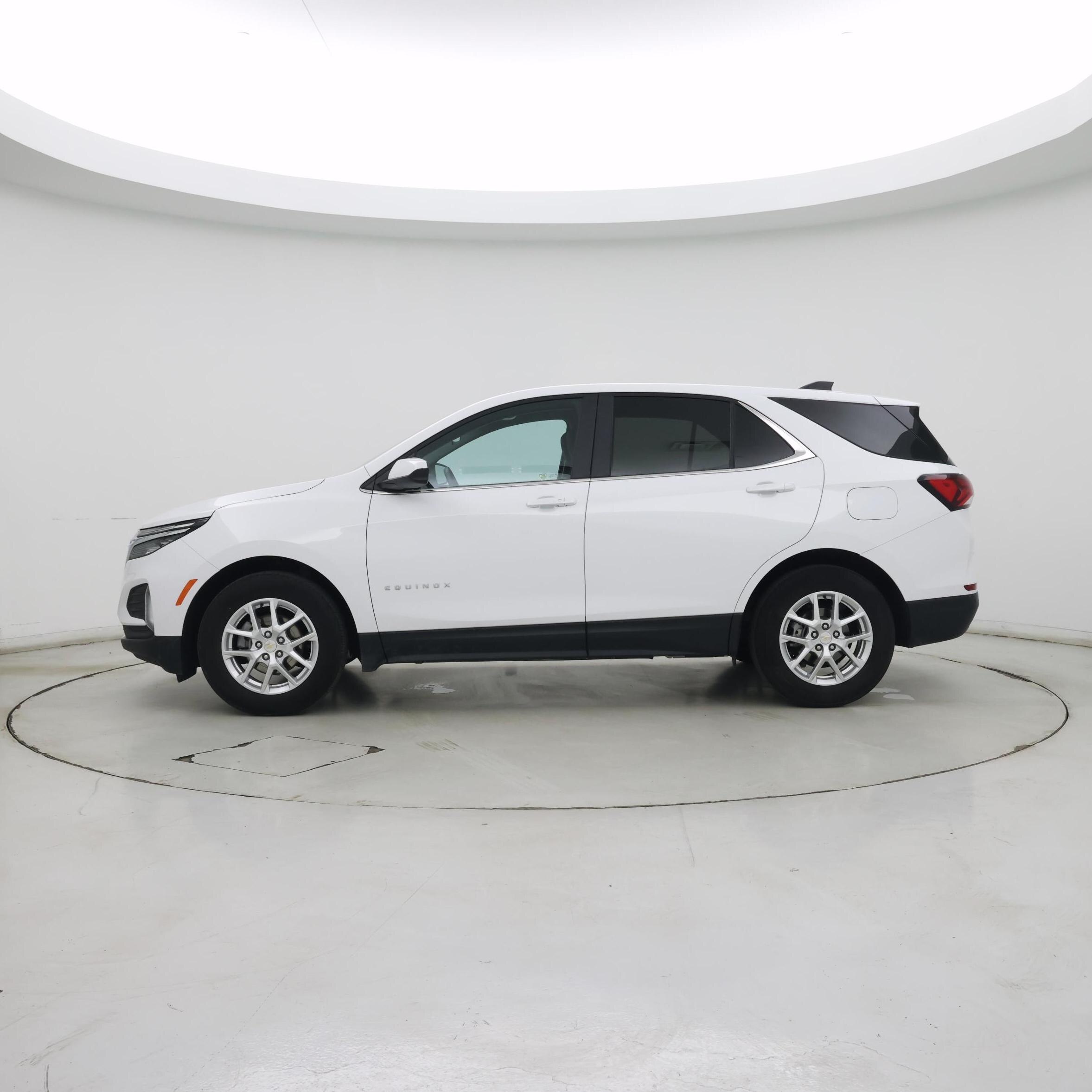 Thumbnail: 2024 Chevrolet Equinox - 3