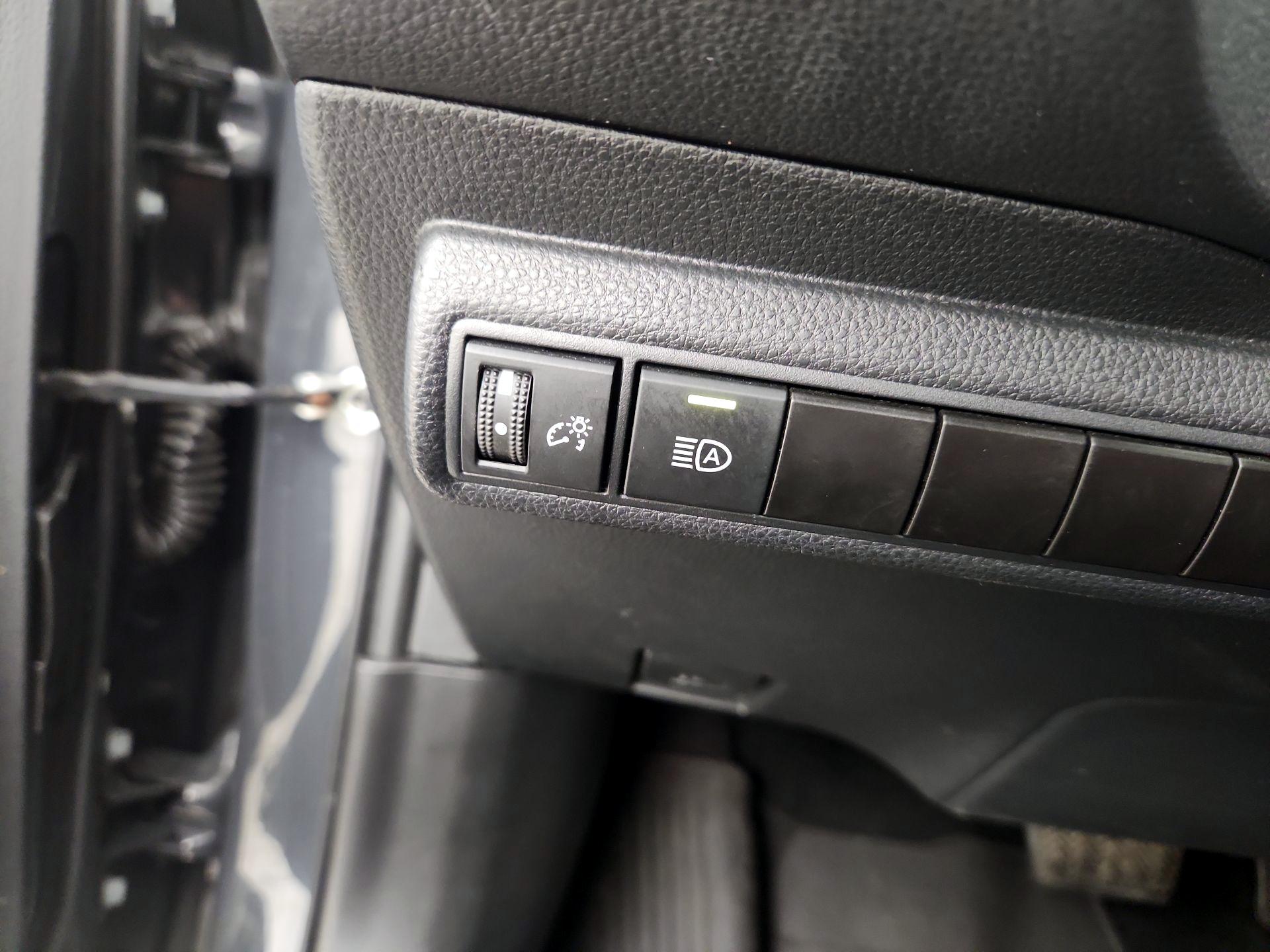 Thumbnail: 2024 Toyota Corolla - 13