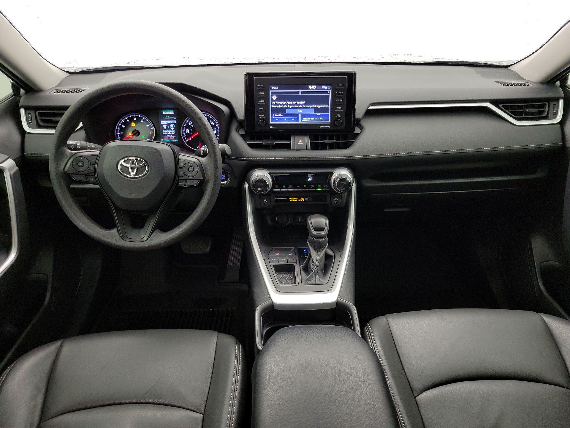 Thumbnail: 2021 Toyota RAV4 - 9