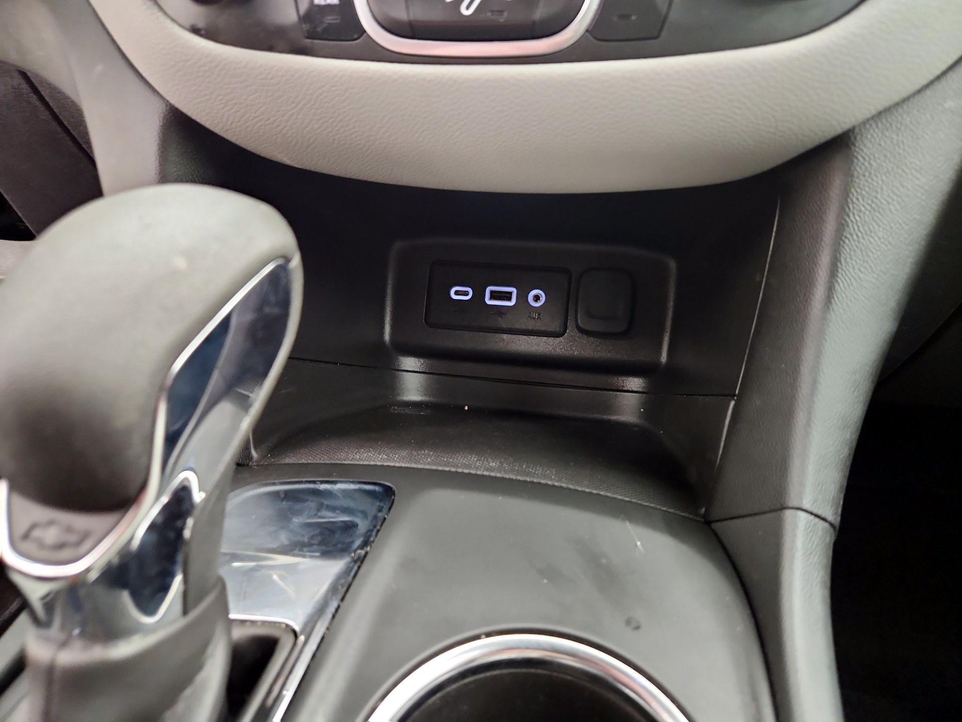 Thumbnail: 2024 Chevrolet Equinox - 18