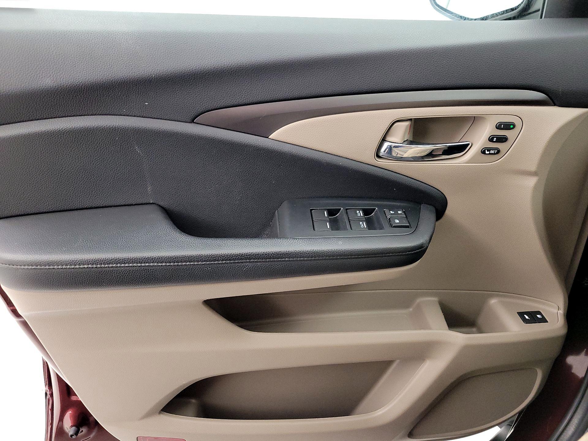 Thumbnail: 2022 Honda Pilot - 12