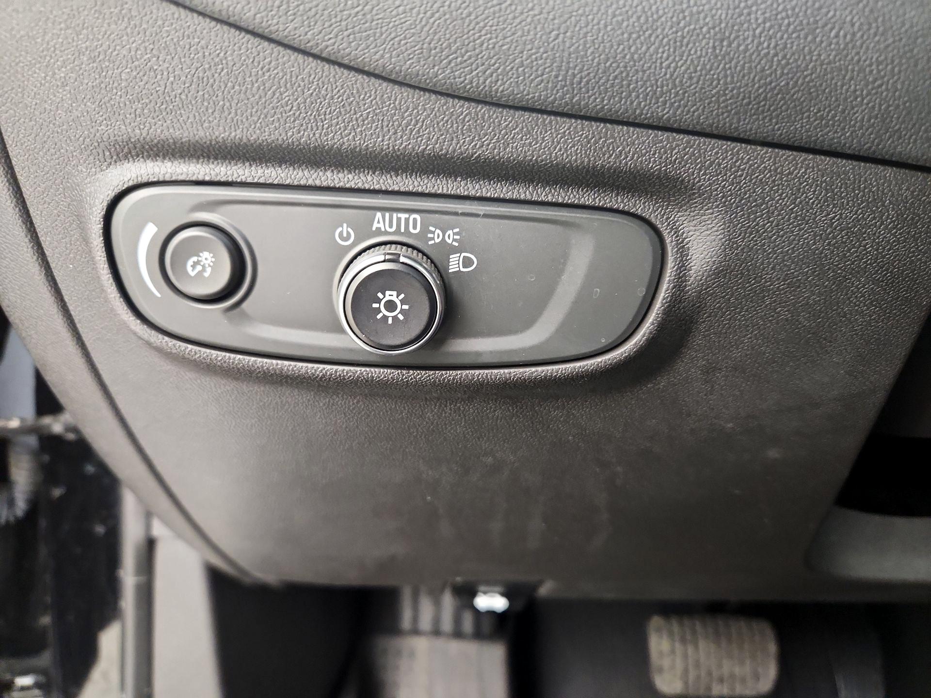 Thumbnail: 2023 Chevrolet Equinox - 13