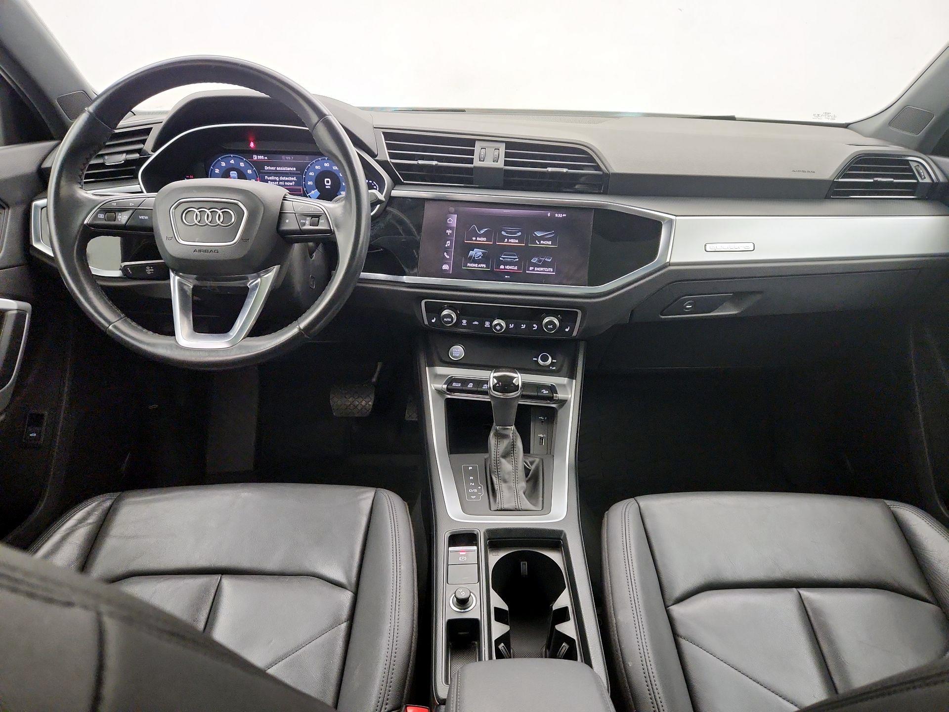 Thumbnail: 2020 Audi Q3 - 9