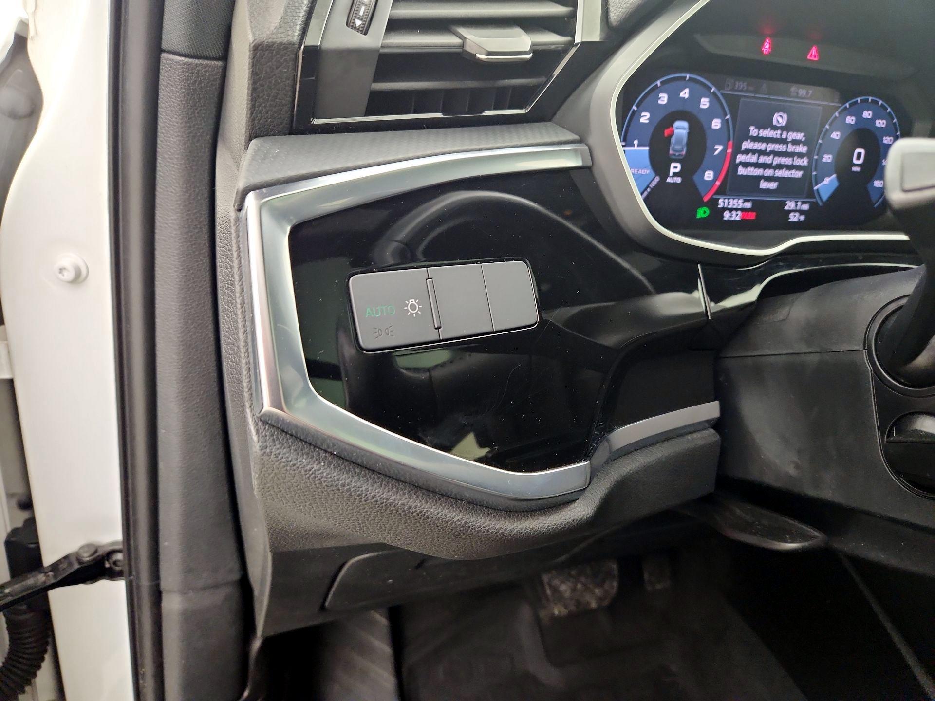 Thumbnail: 2020 Audi Q3 - 13