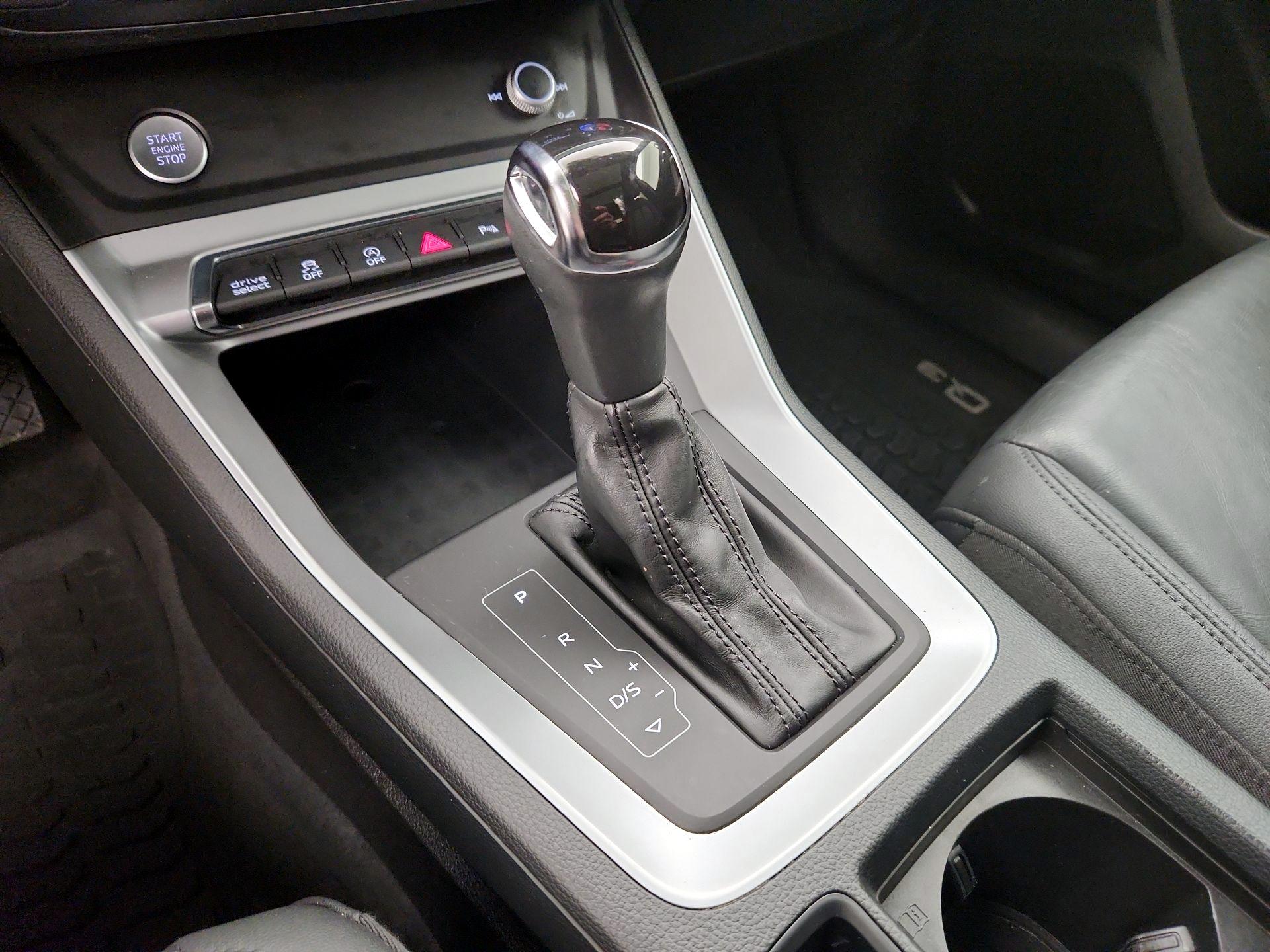 Thumbnail: 2020 Audi Q3 - 17