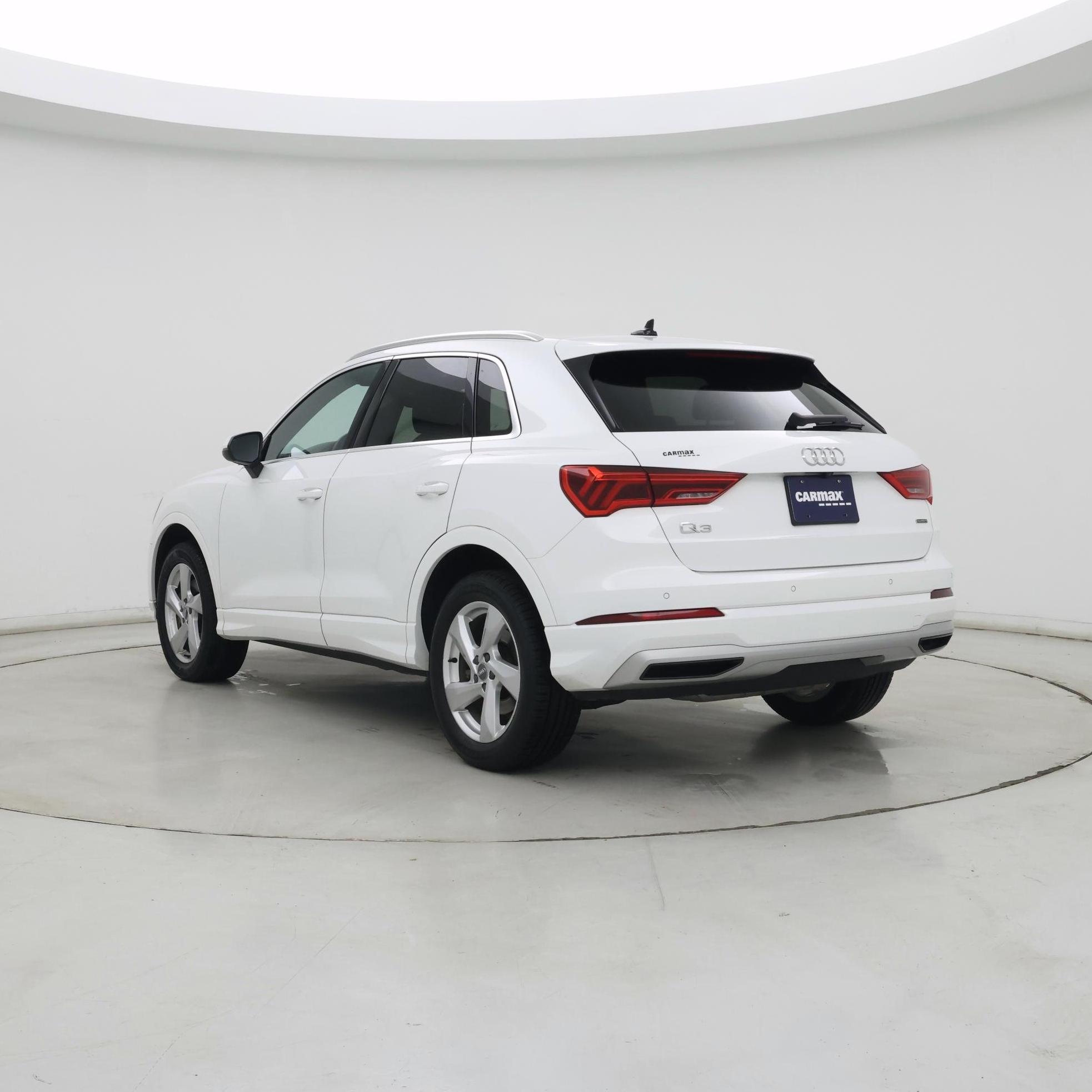 Thumbnail: 2020 Audi Q3 - 2