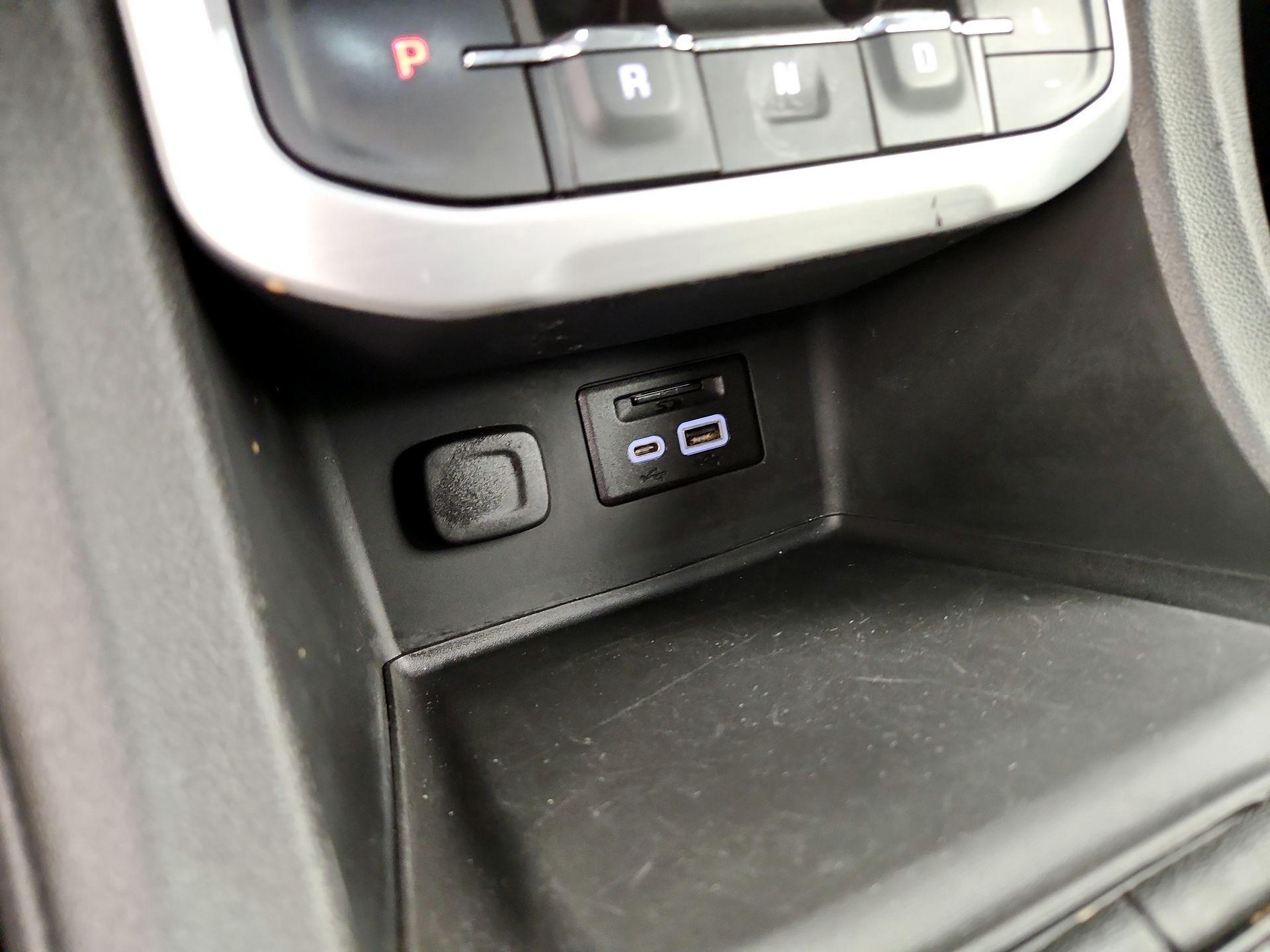 Thumbnail: 2023 GMC Acadia - 19