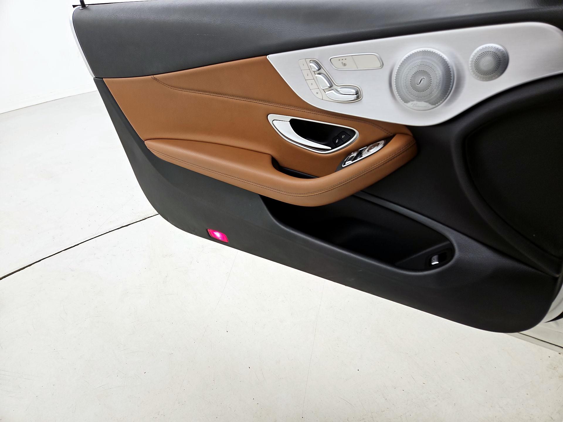 Thumbnail: 2020 Mercedes-Benz C-Class - 12