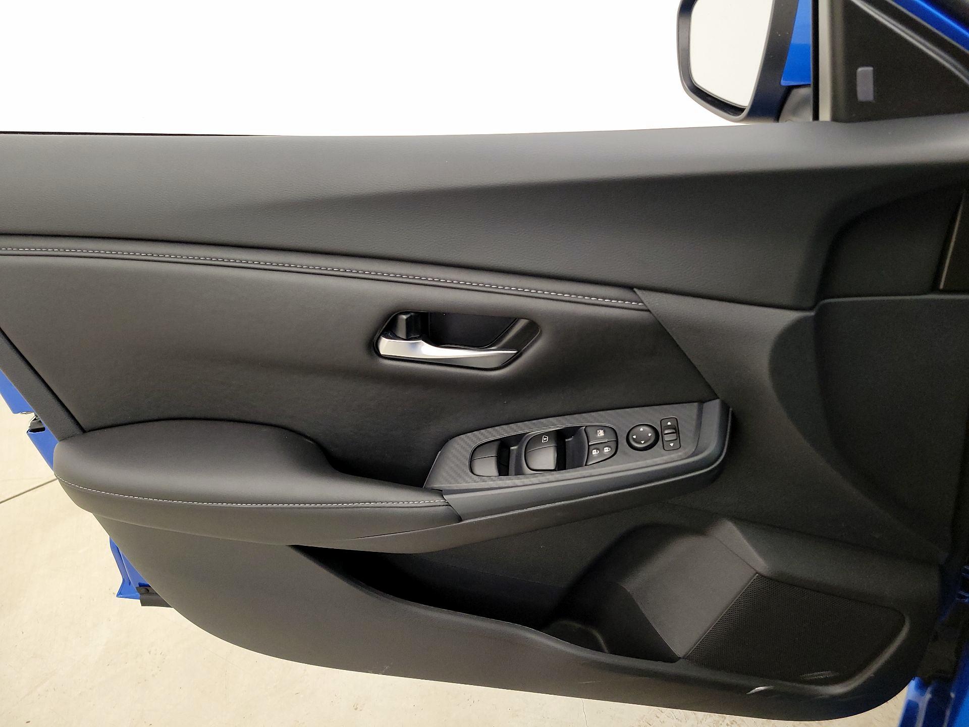 Thumbnail: 2025 Nissan Sentra - 12