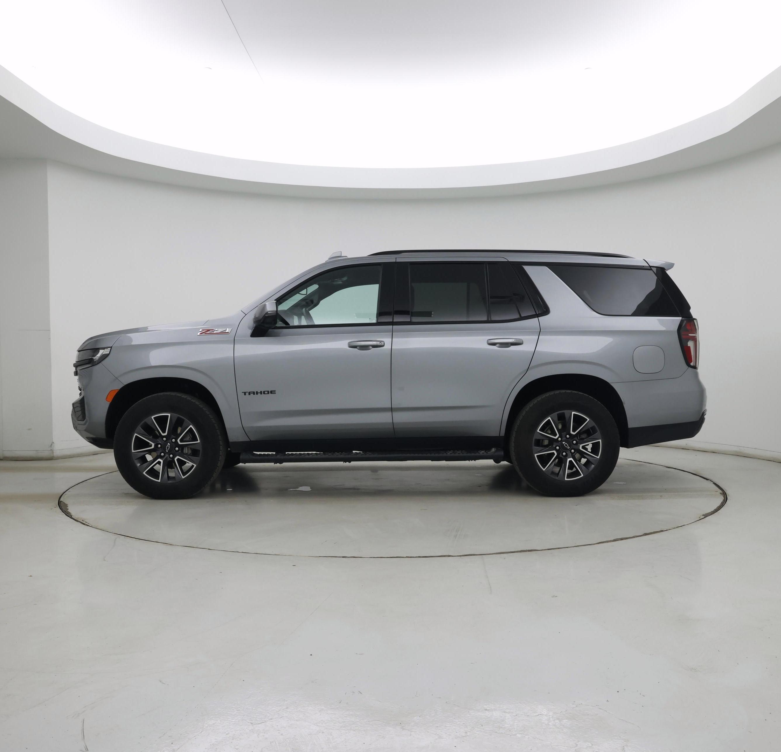 Thumbnail: 2023 Chevrolet Tahoe - 3