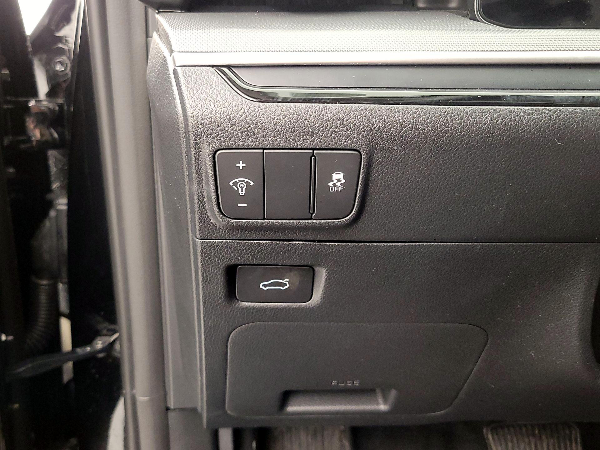 Thumbnail: 2026 Kia K5 - 13