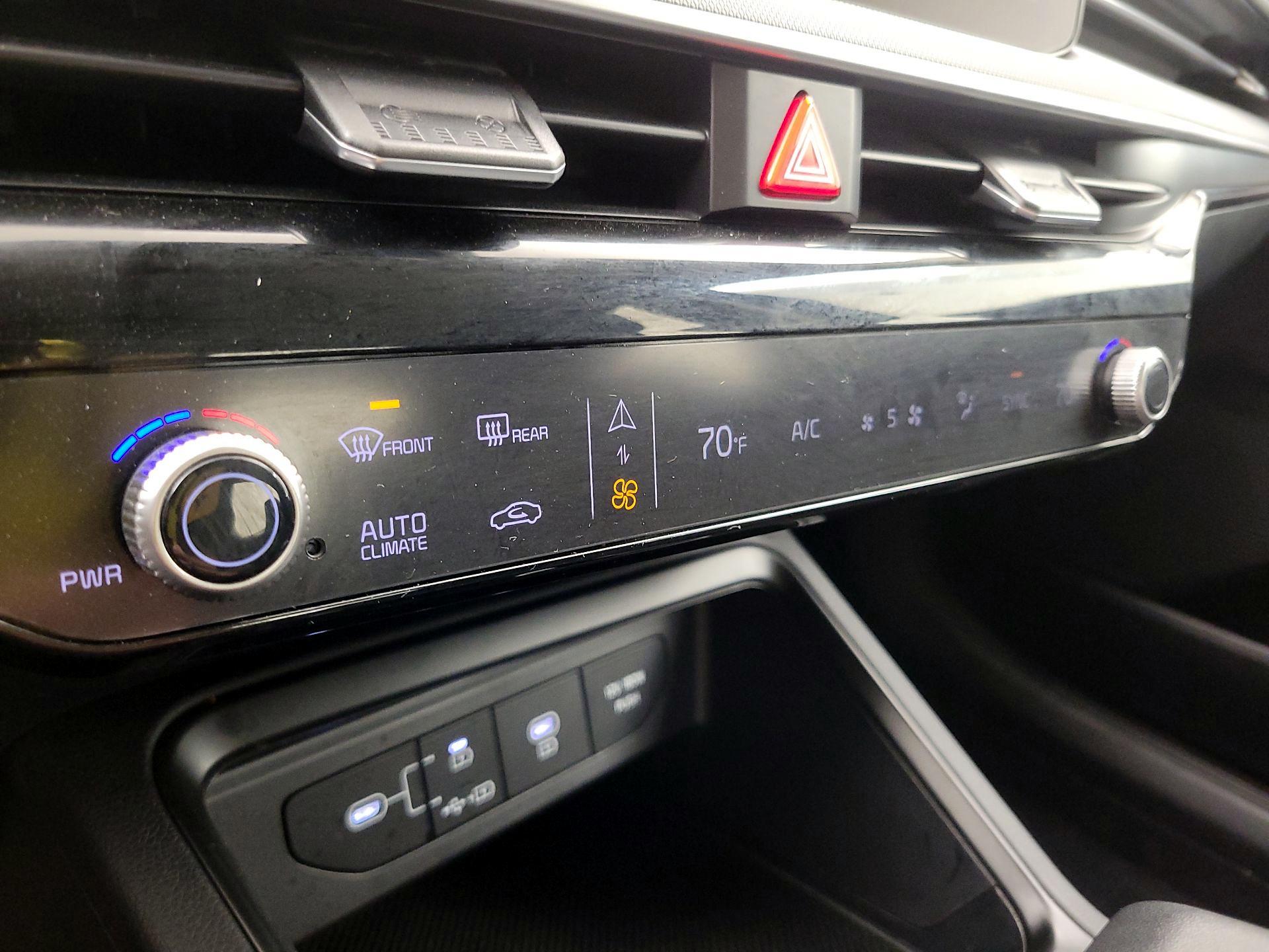 Thumbnail: 2026 Kia K5 - 16