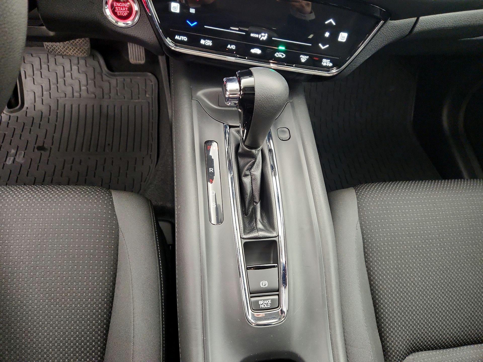 Thumbnail: 2019 Honda HR-V - 17