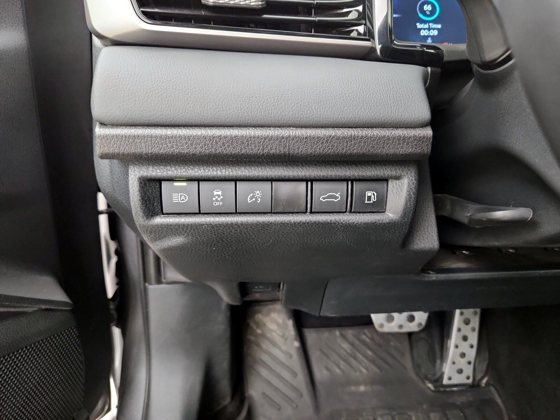 Thumbnail: 2025 Toyota Camry - 13