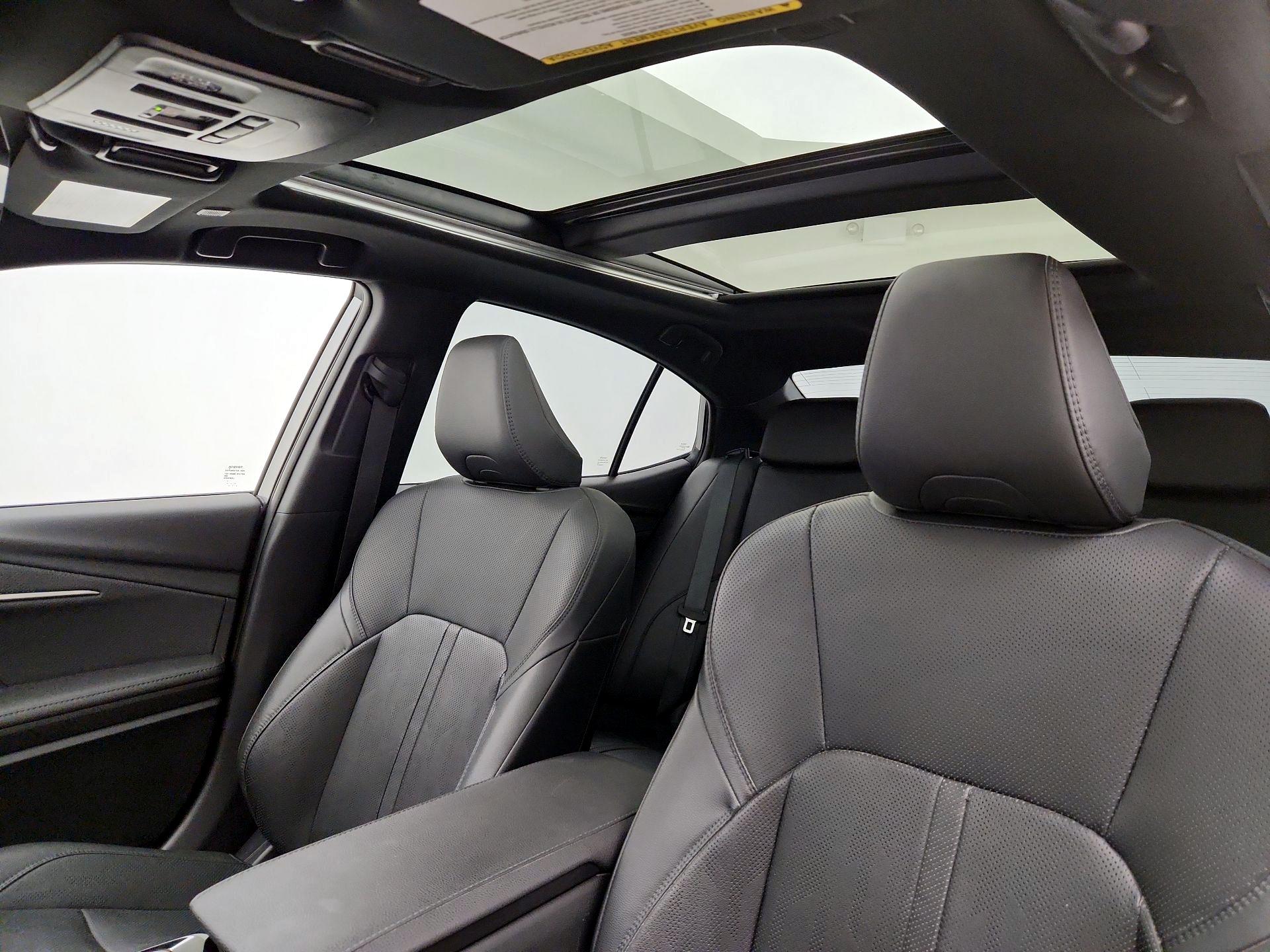 Thumbnail: 2025 Toyota Camry - 19