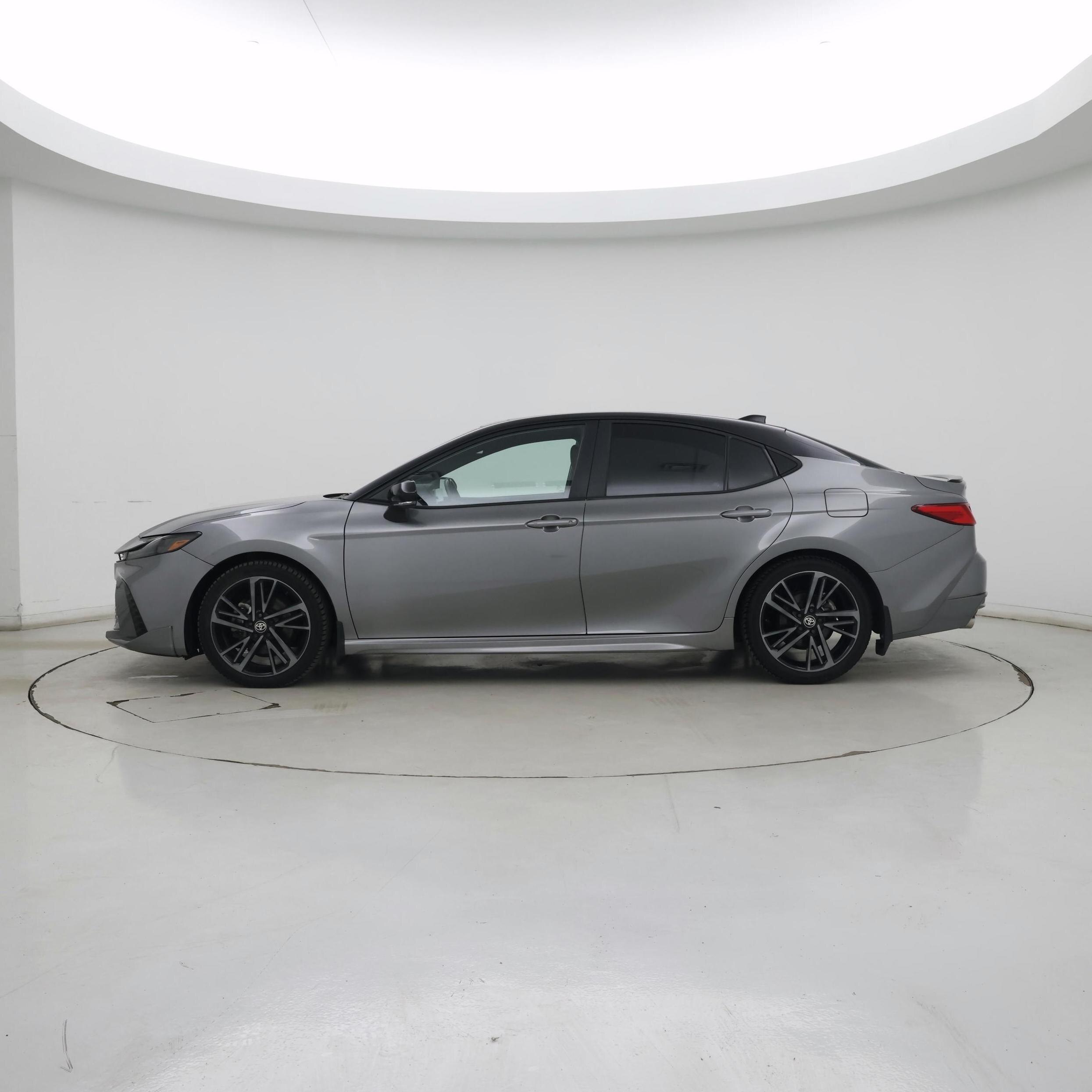 Thumbnail: 2025 Toyota Camry - 3