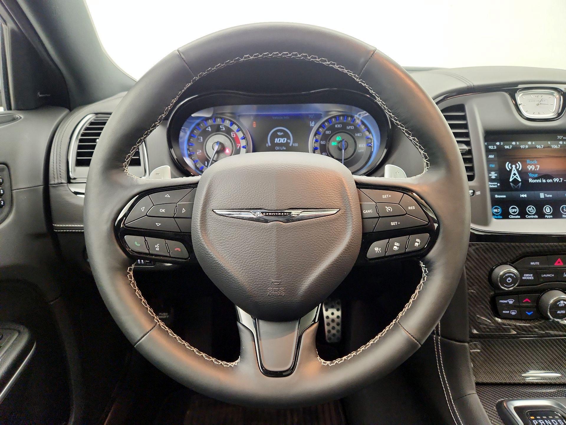 Thumbnail: 2023 Chrysler 300 - 10