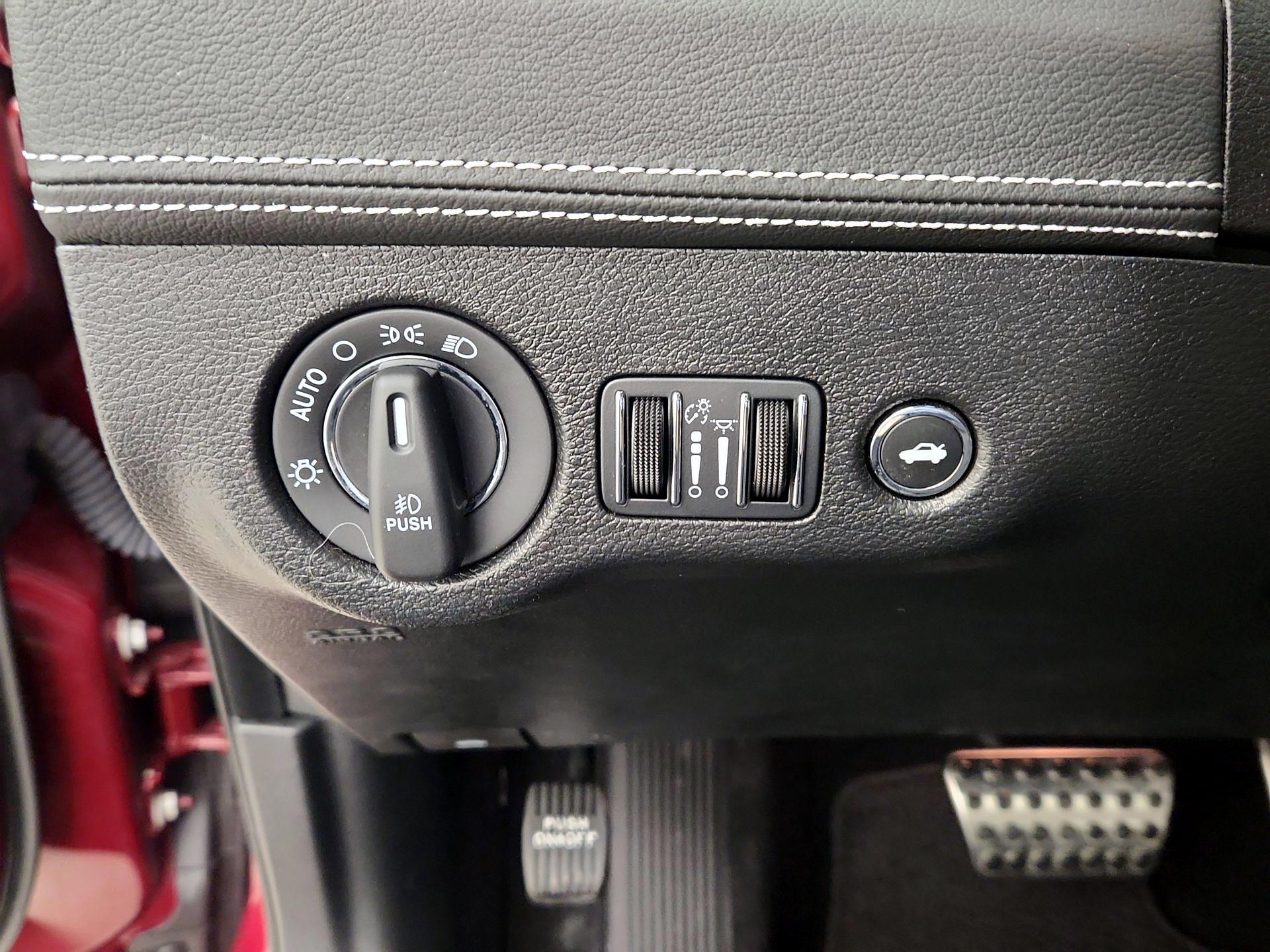 Thumbnail: 2023 Chrysler 300 - 13