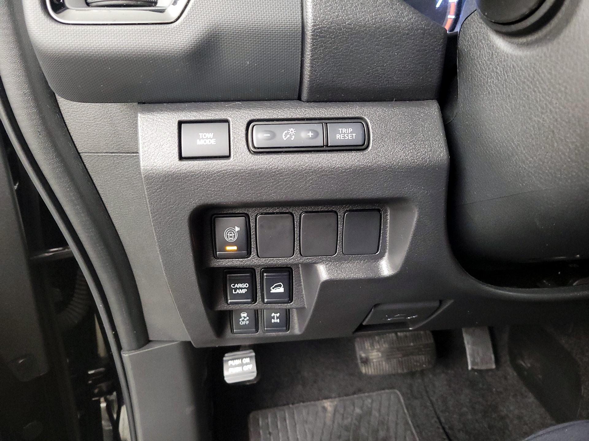 Thumbnail: 2024 Nissan Frontier - 13