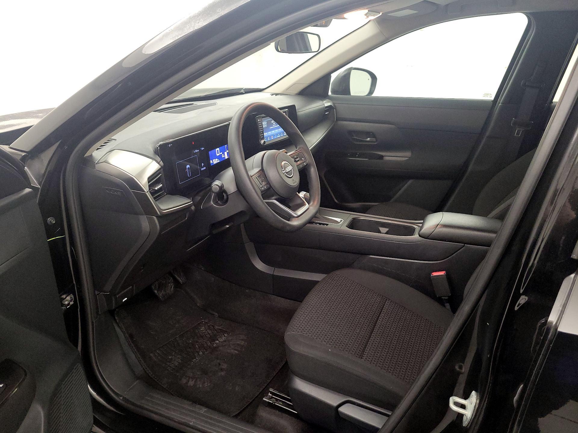 Thumbnail: 2025 Nissan Kicks - 11