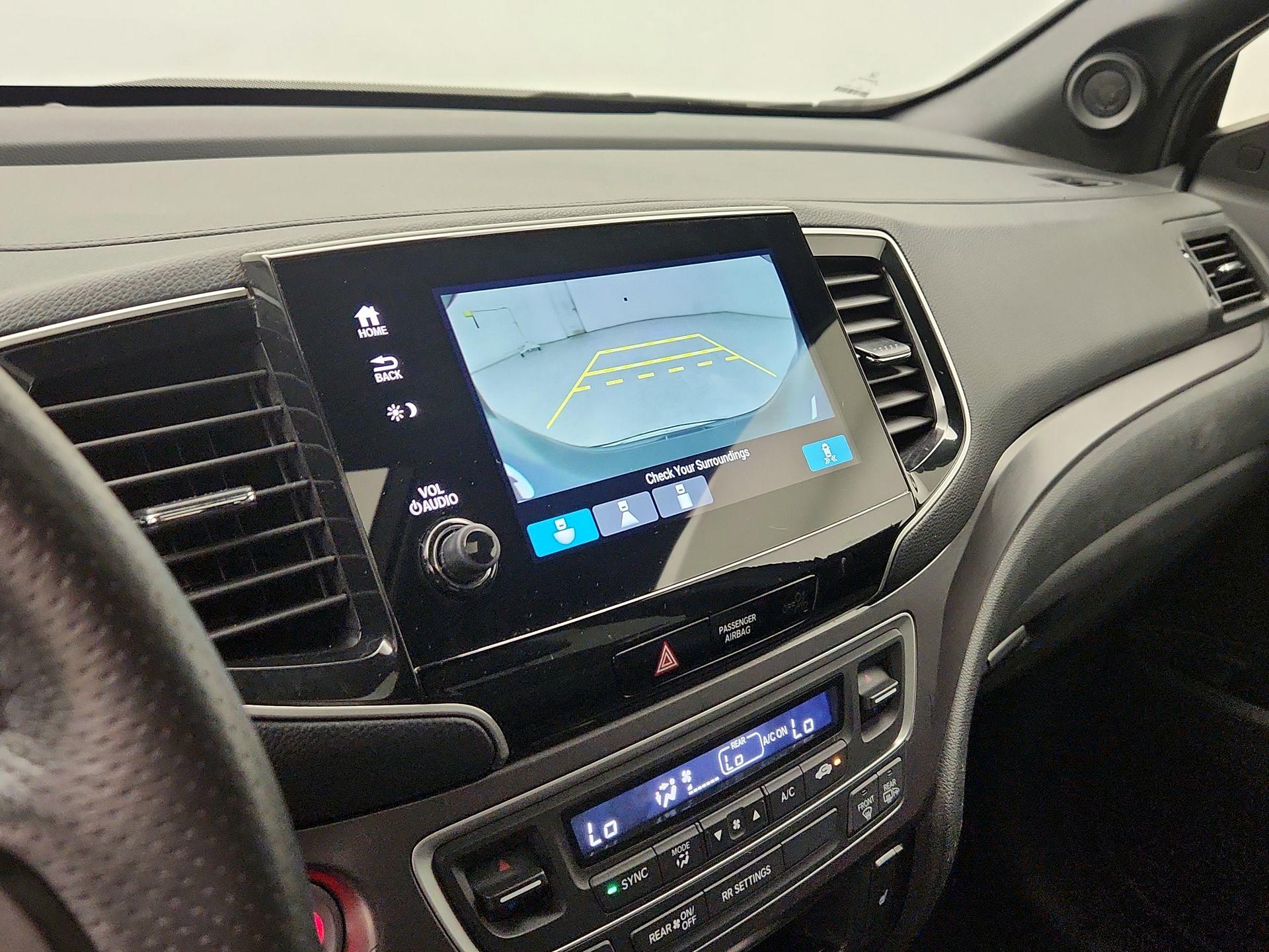 Thumbnail: 2019 Honda Passport - 14