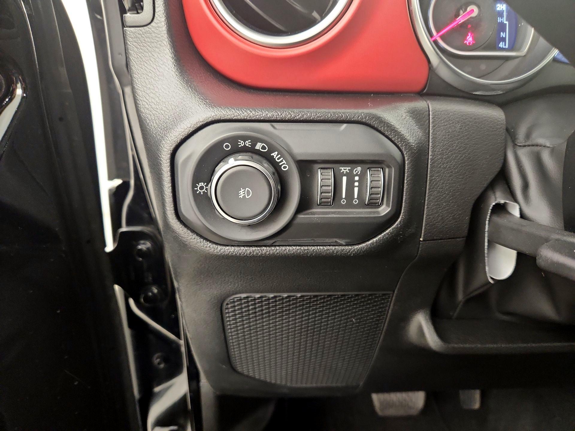 Thumbnail: 2022 Jeep Wrangler - 13