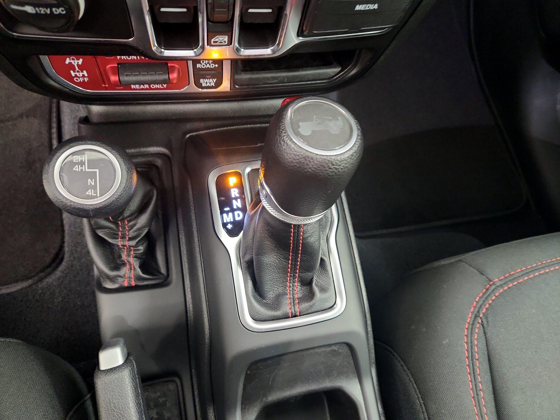 Thumbnail: 2022 Jeep Wrangler - 18